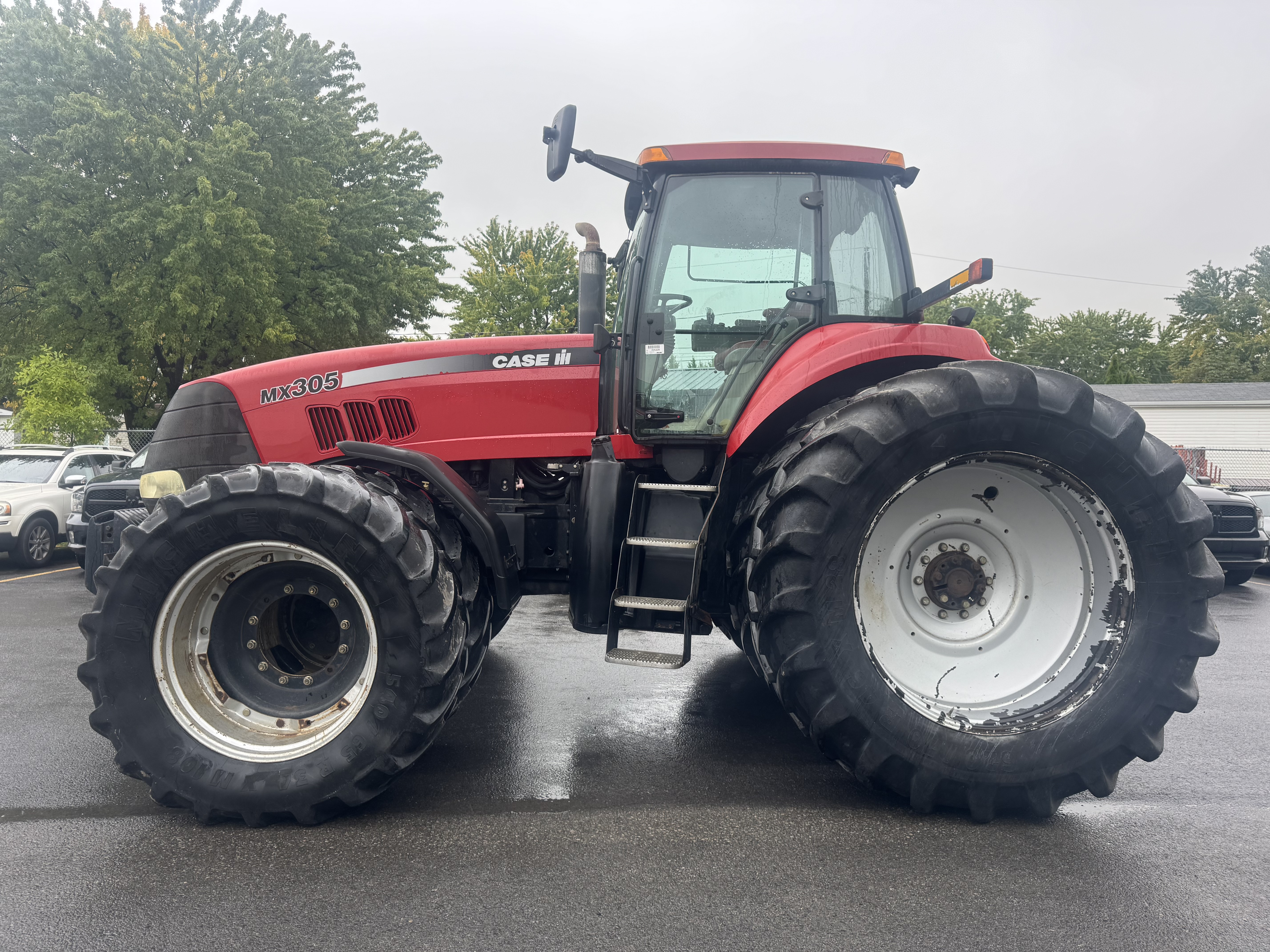 Case/IH MX305