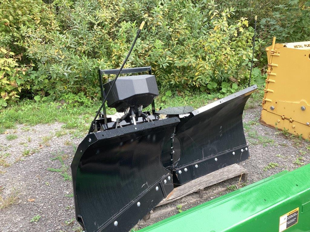John Deere gratte 72po en V pour Gator