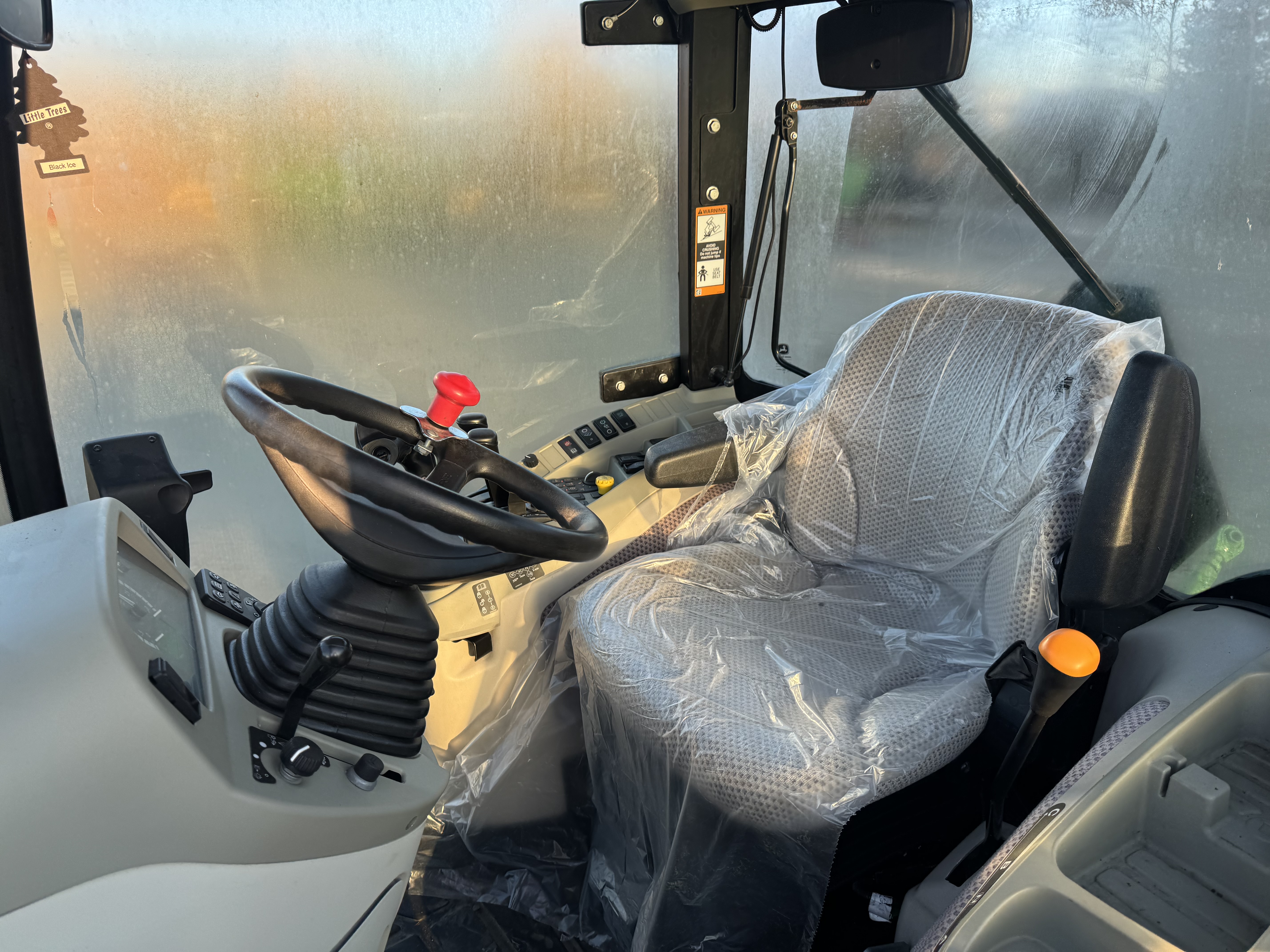 John Deere 4066R GRATTE NOKIAN  ***LOCATION HIVER 2025-2026 VOIR GAB***