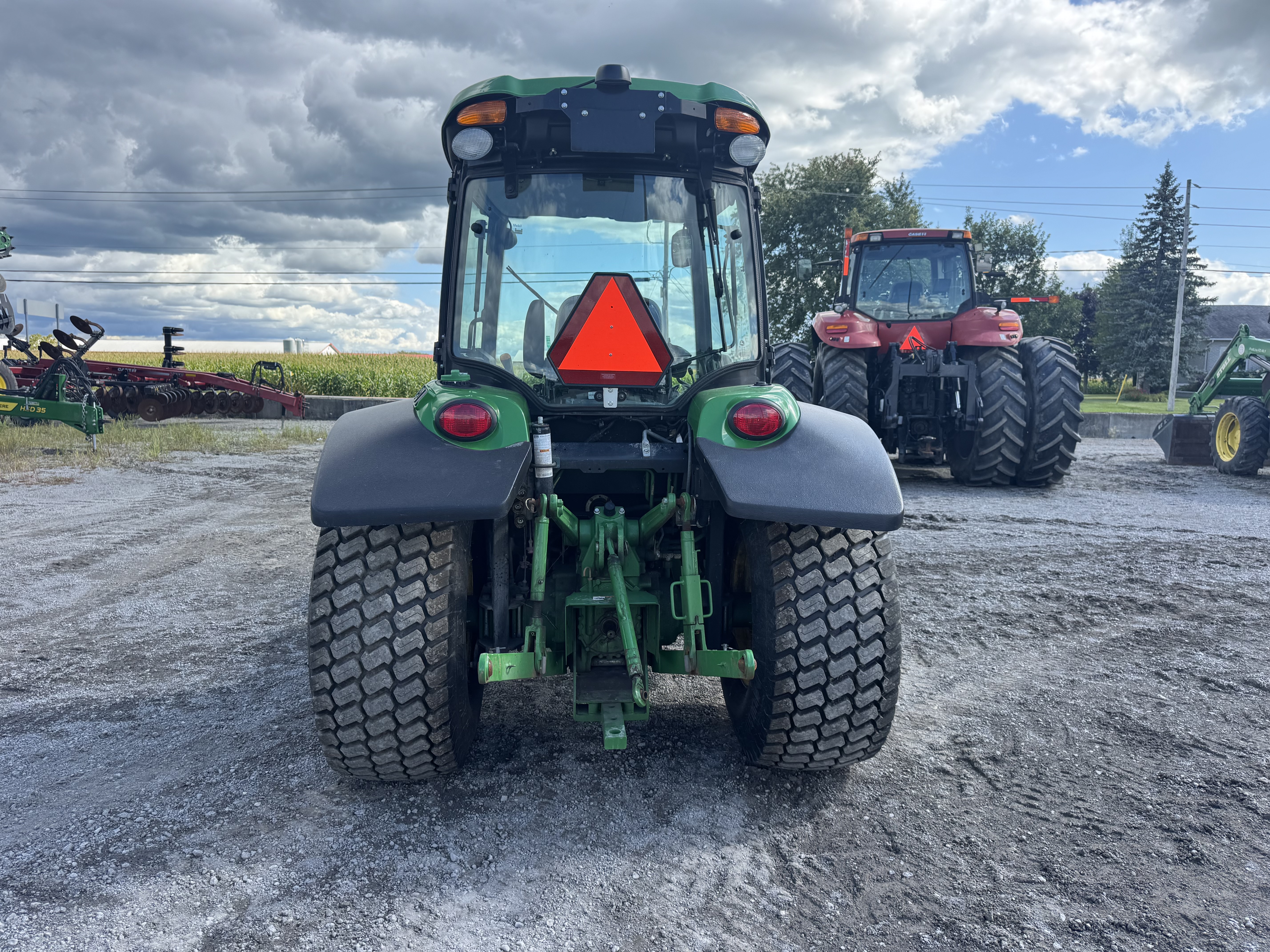 John Deere 4066R GRATTE TURF    