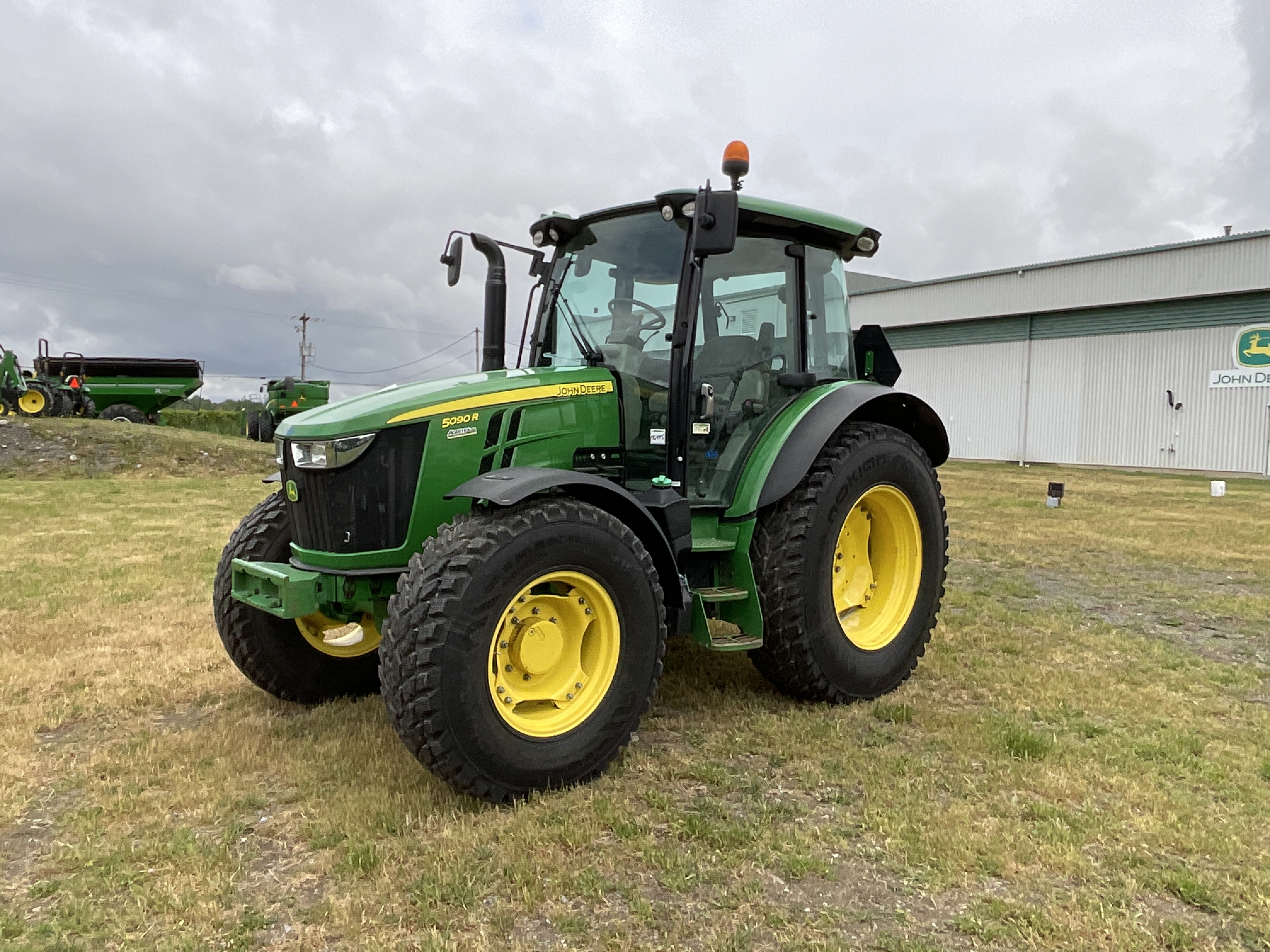 John Deere 5090R NOKIAN