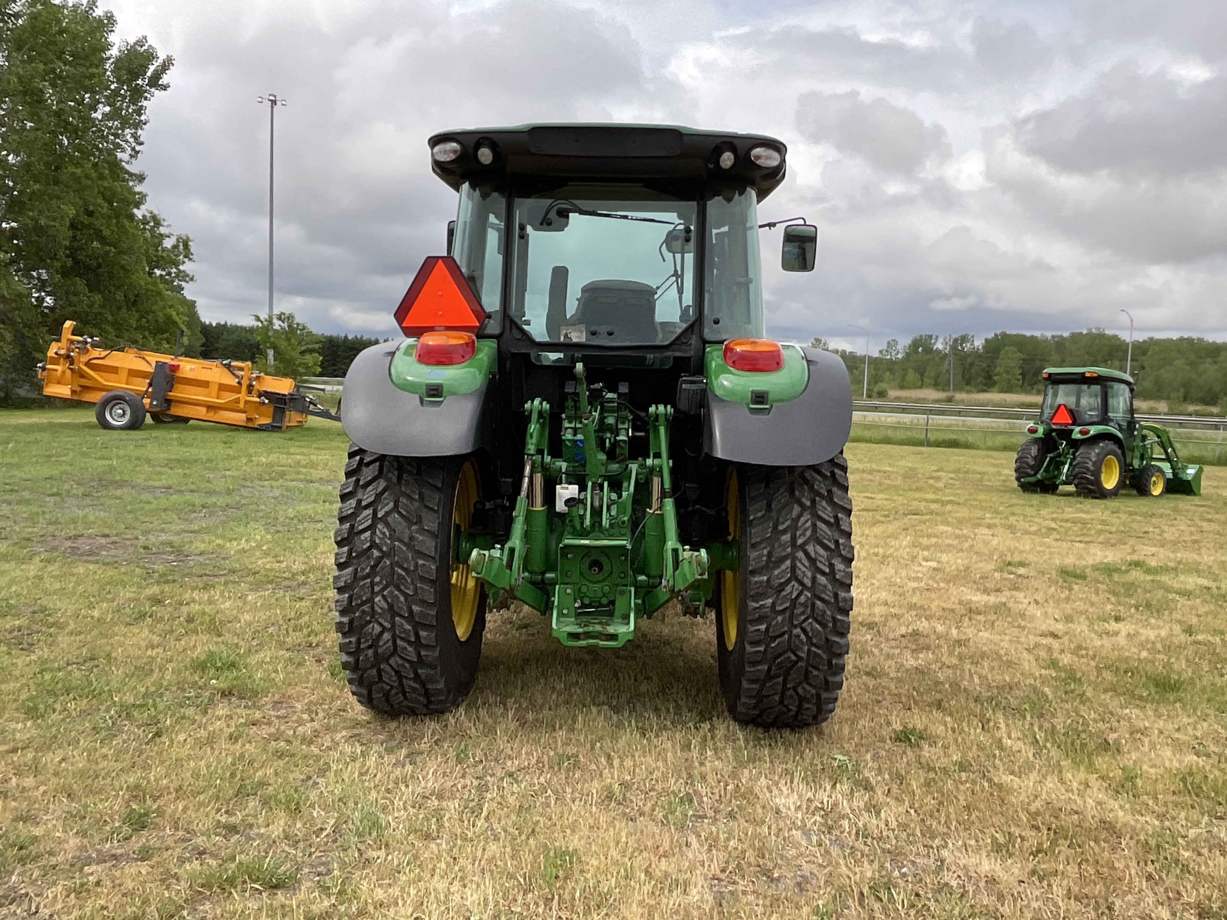 John Deere 5090R NOKIAN