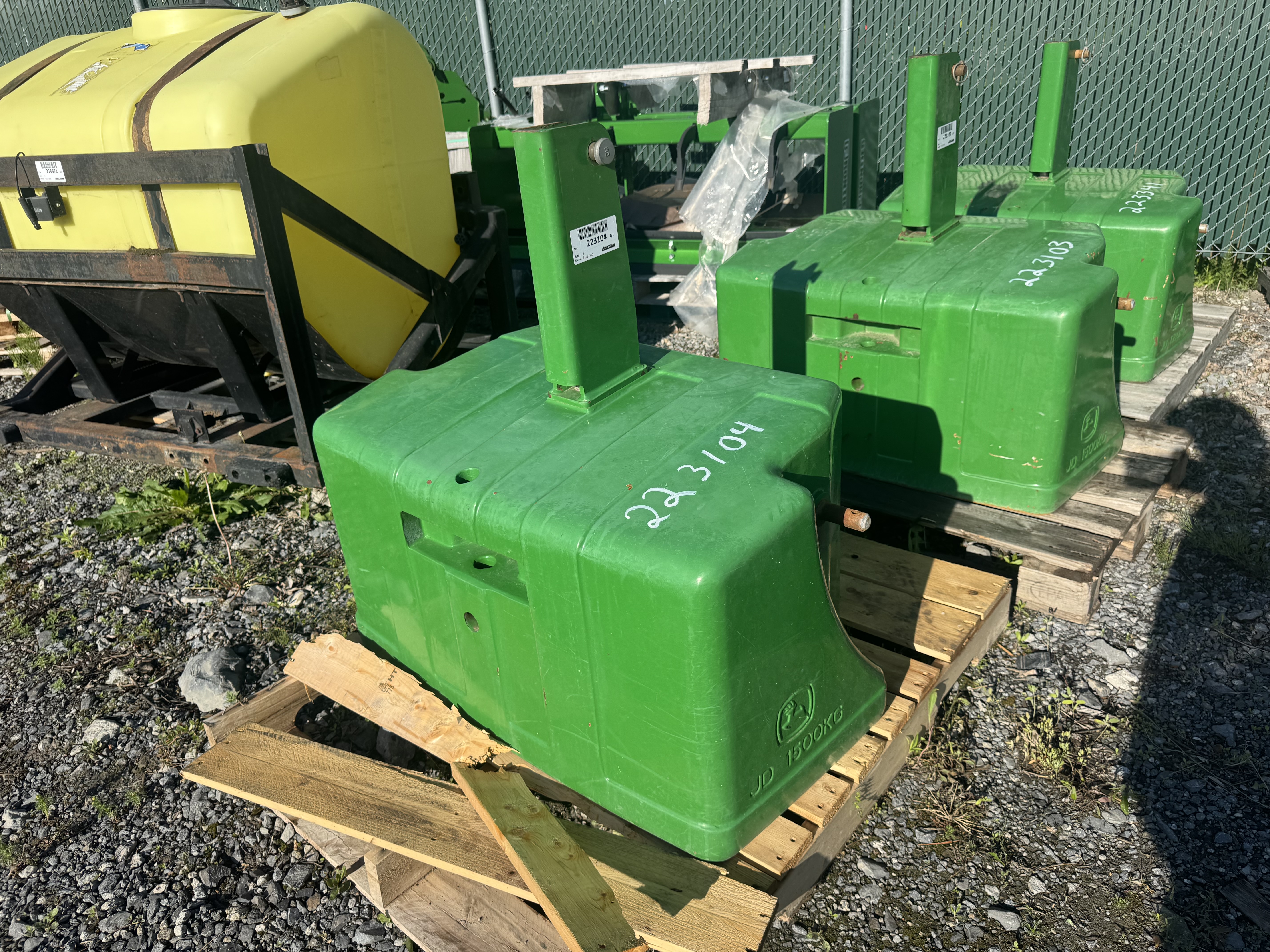 John Deere PESEE AVANT  3330LB  VERTE
