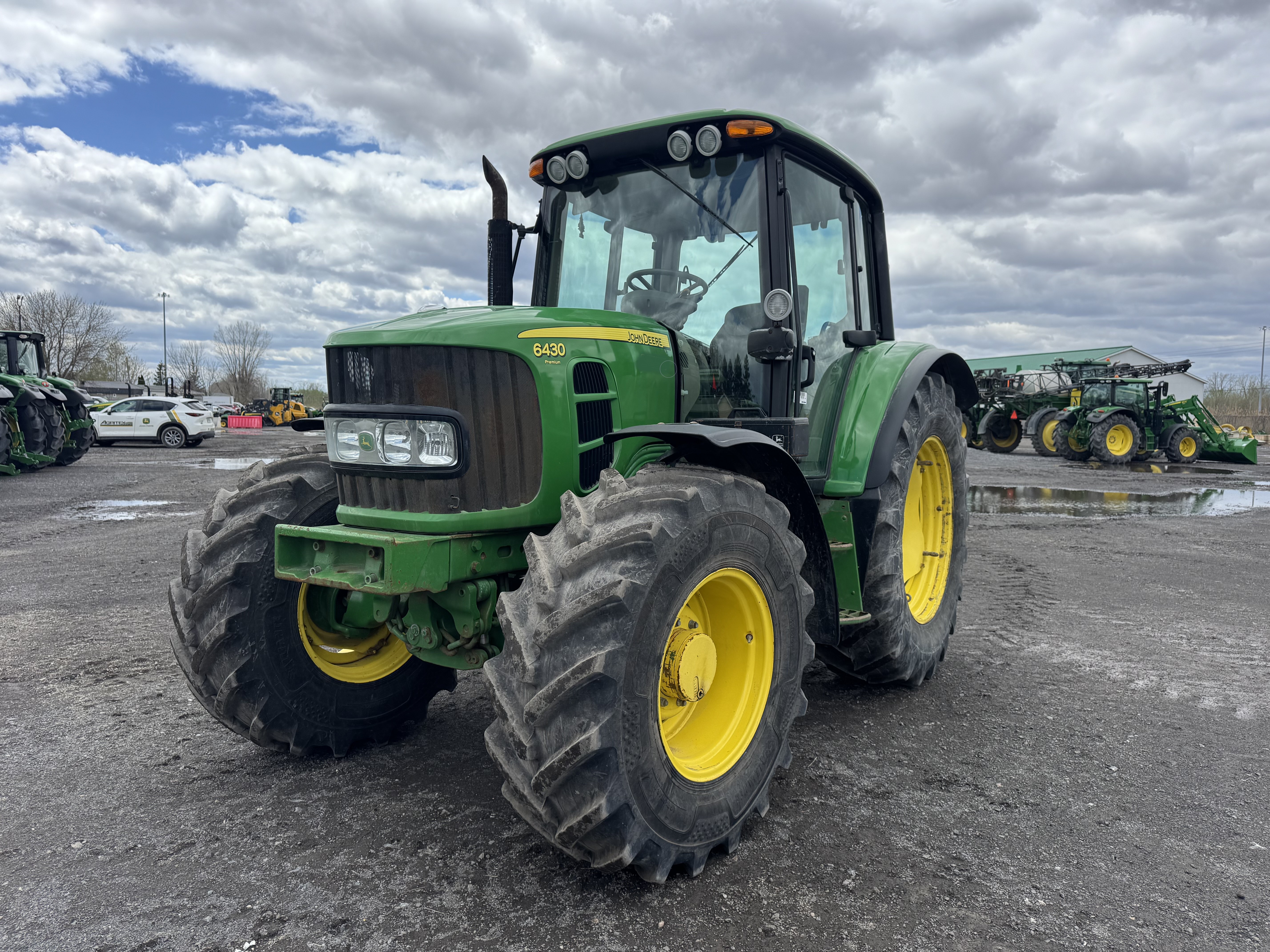 John Deere 6430