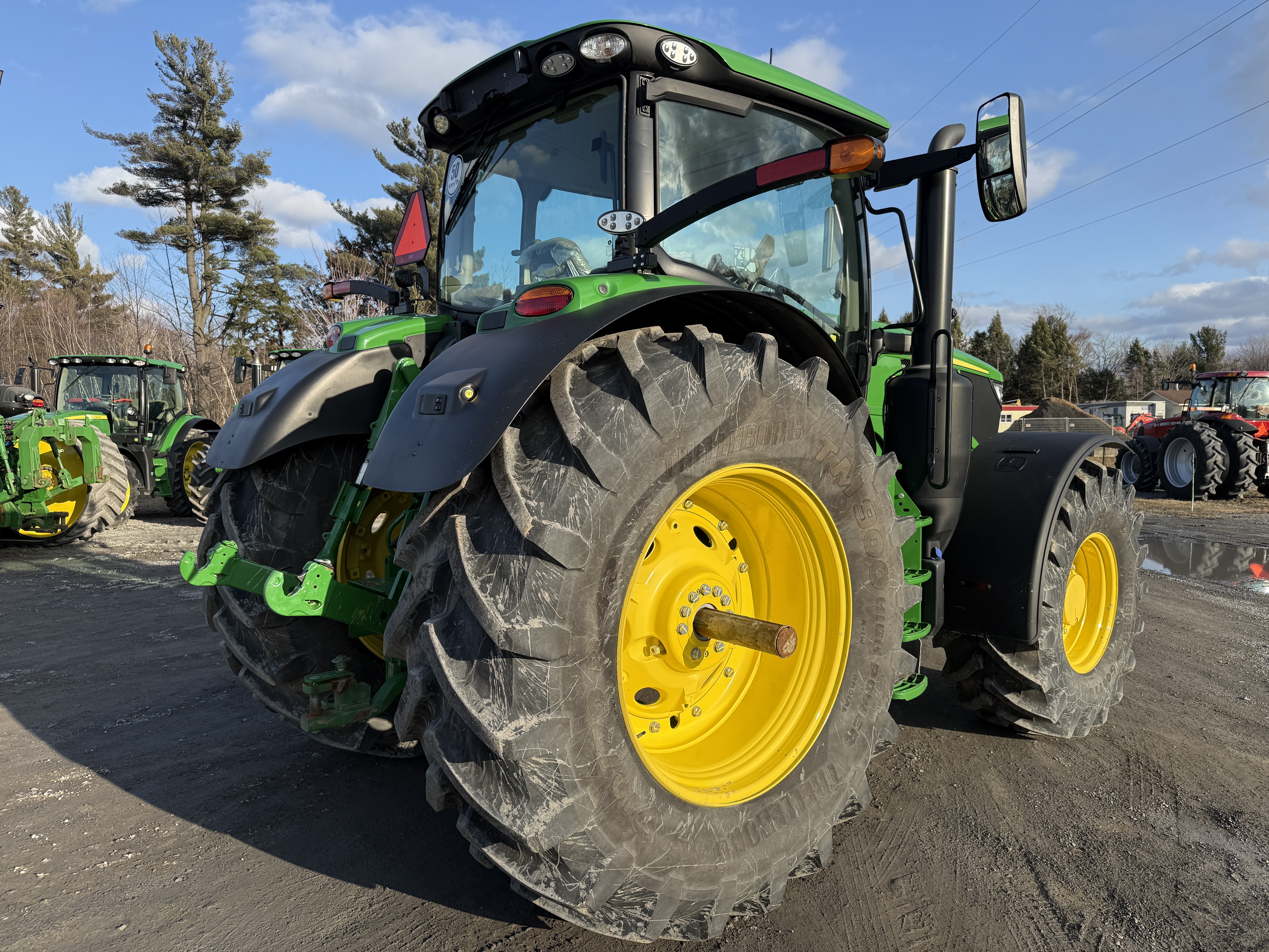 John Deere 6R 215 FRT HITCH PTO   