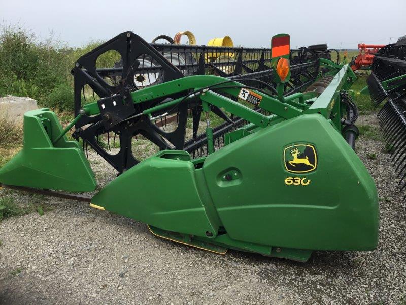 John Deere 630f     *****POUR LES PIECES****