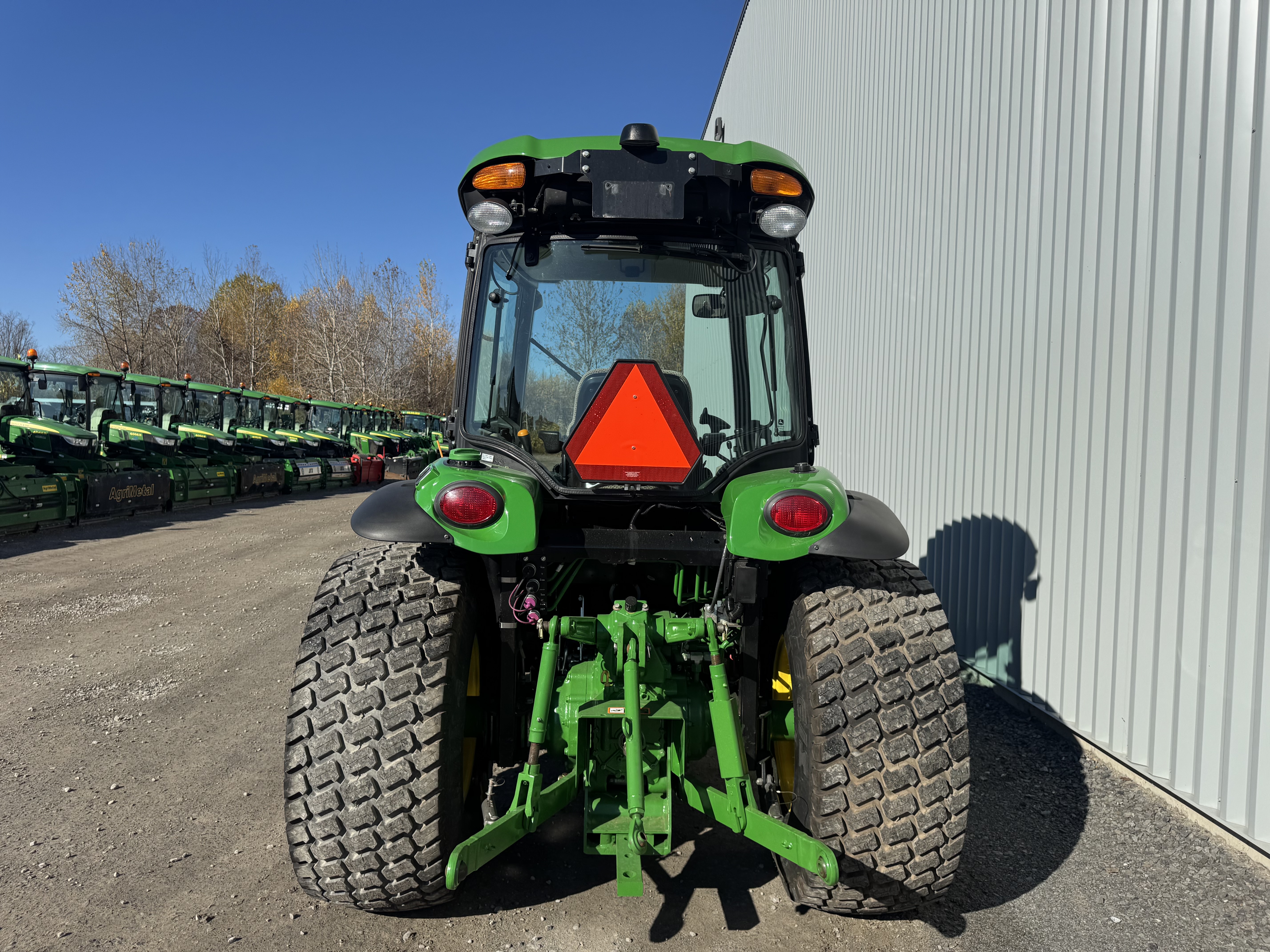 John Deere 4066R GRATTE TURF    