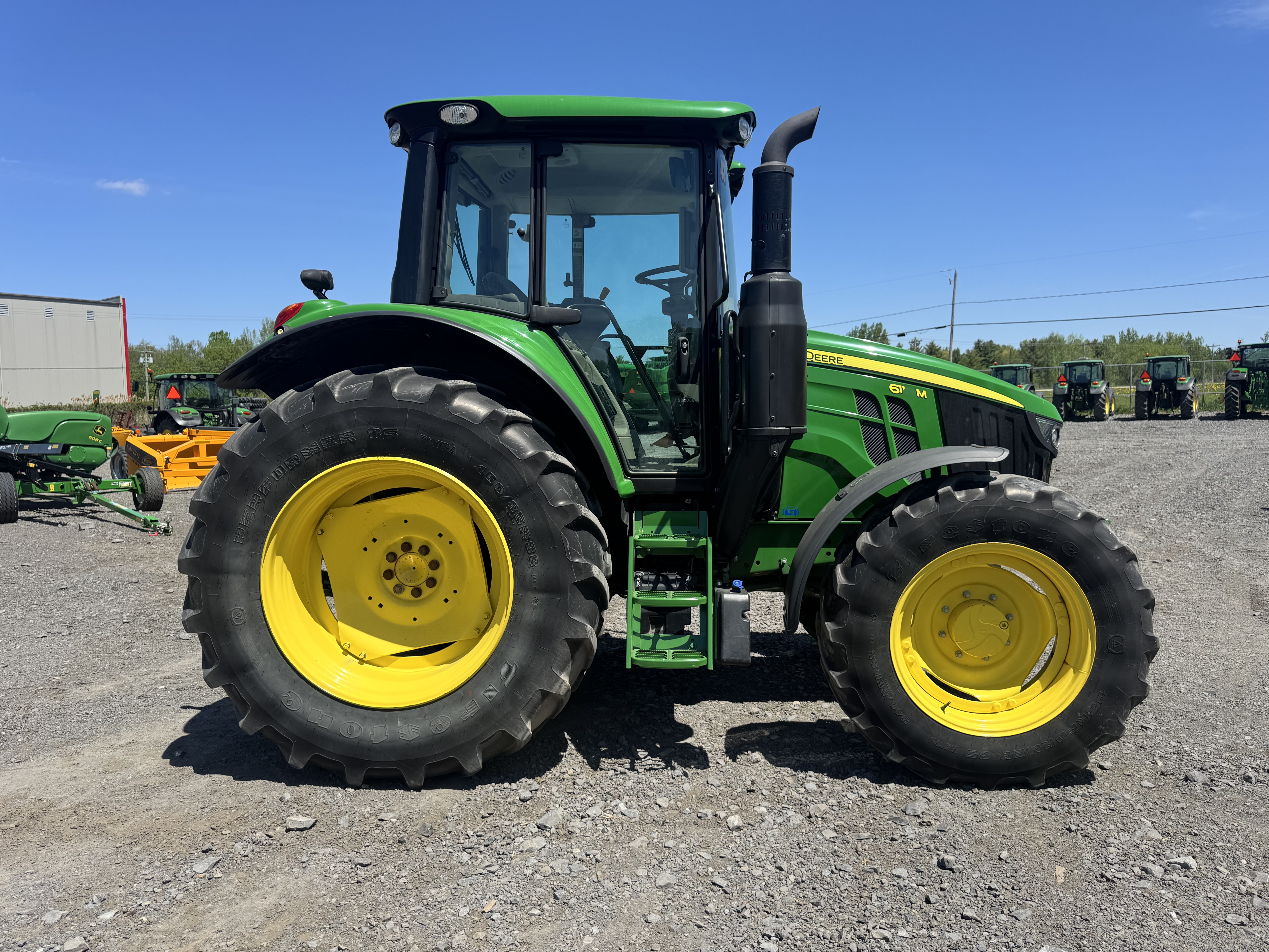John Deere 6110M