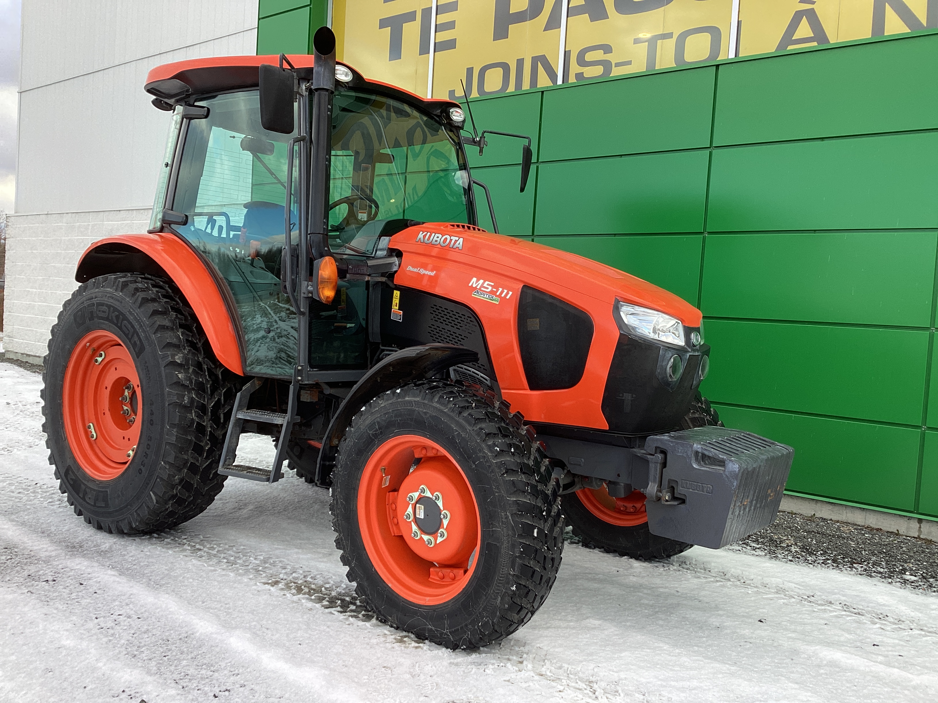 Kubota M5-111 NOKIAN