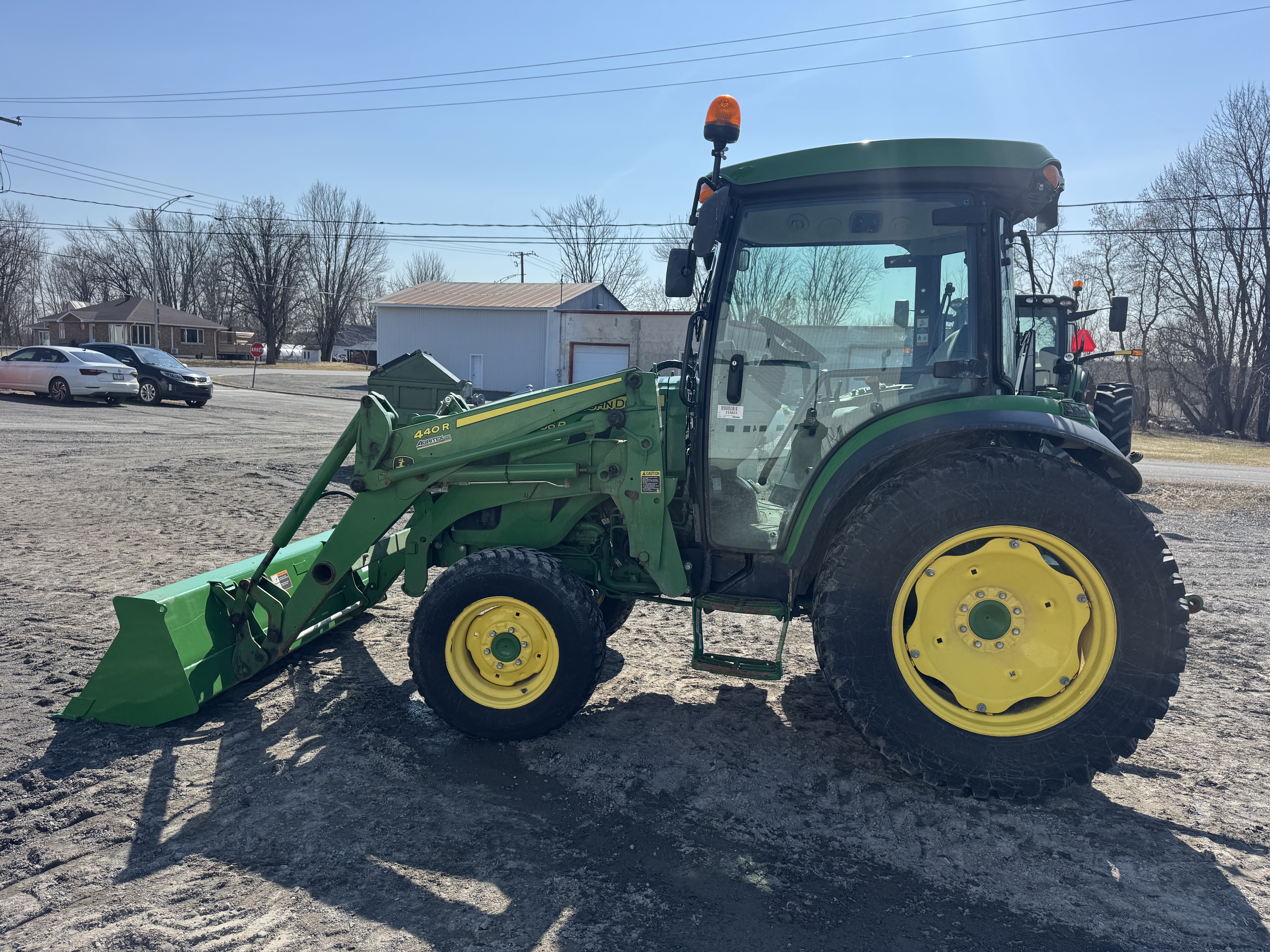 John Deere 4066R NOKIAN 