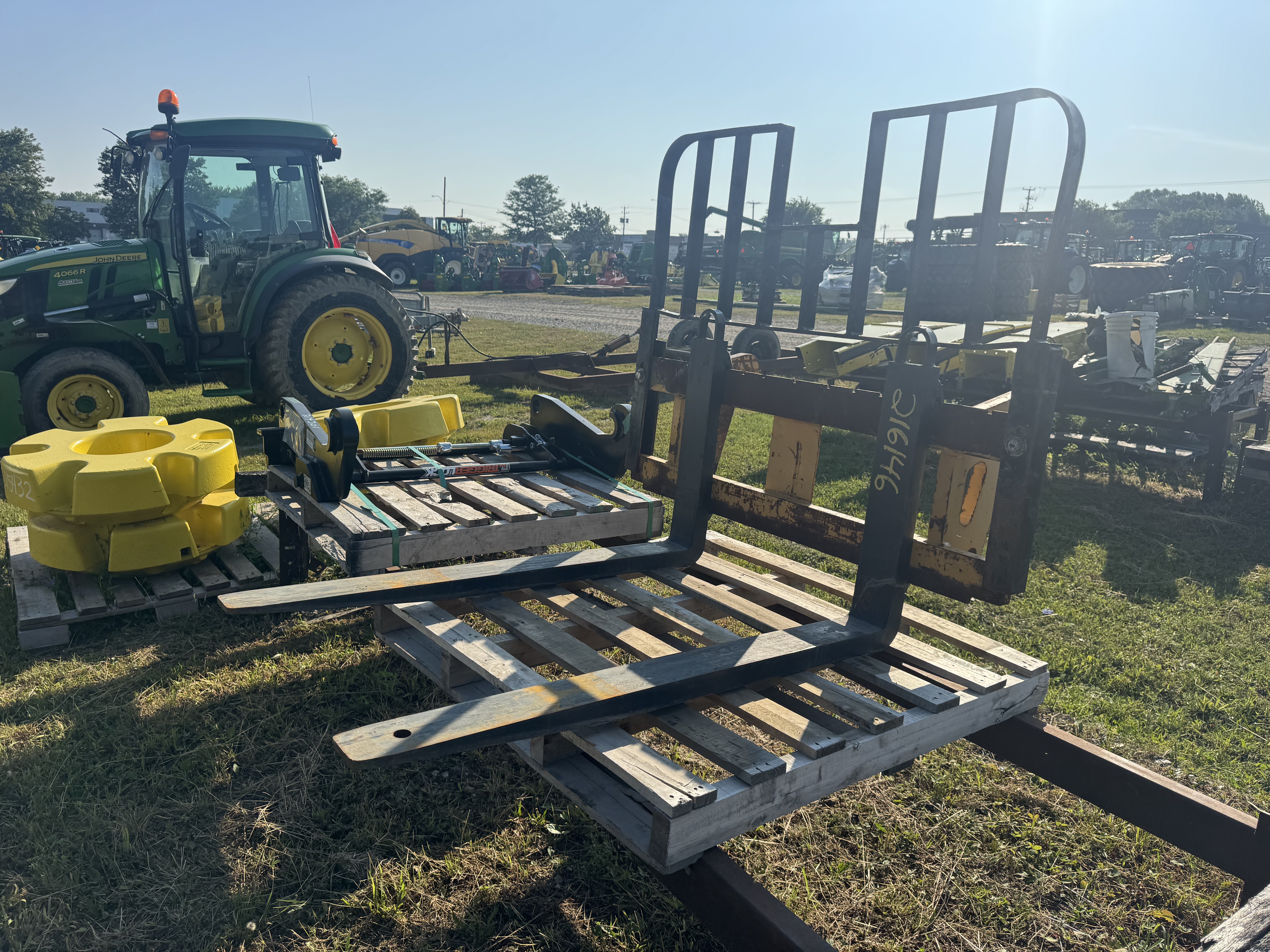 John Deere FOURCHE FIT 324K-244J