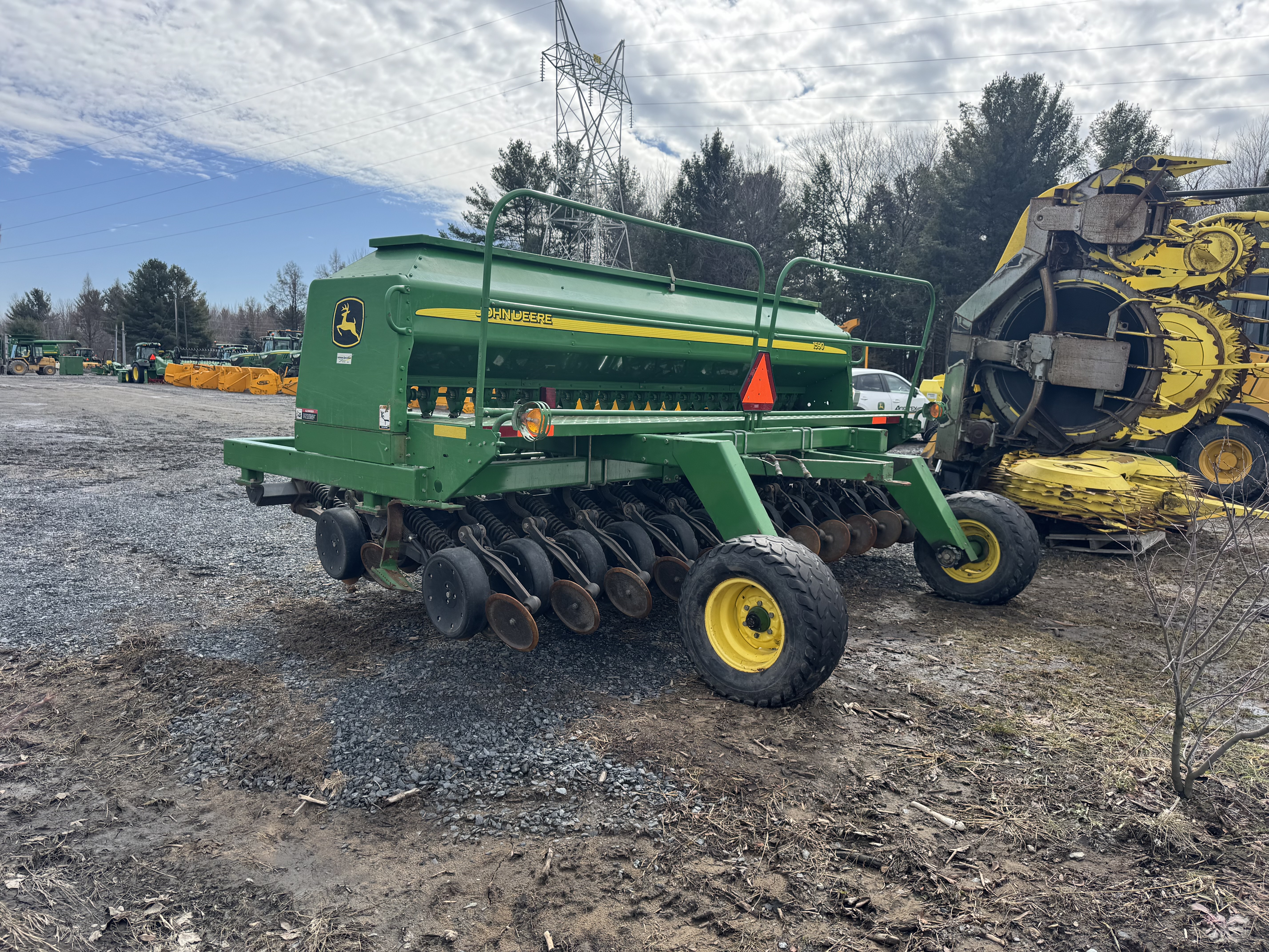 John Deere 1590