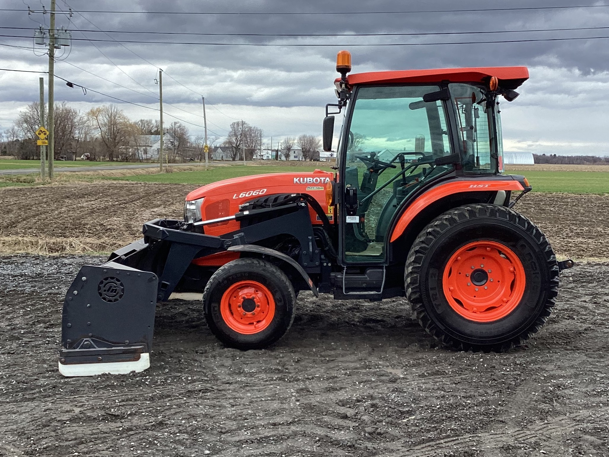 Kubota L6060 GRATTE NOKIAN