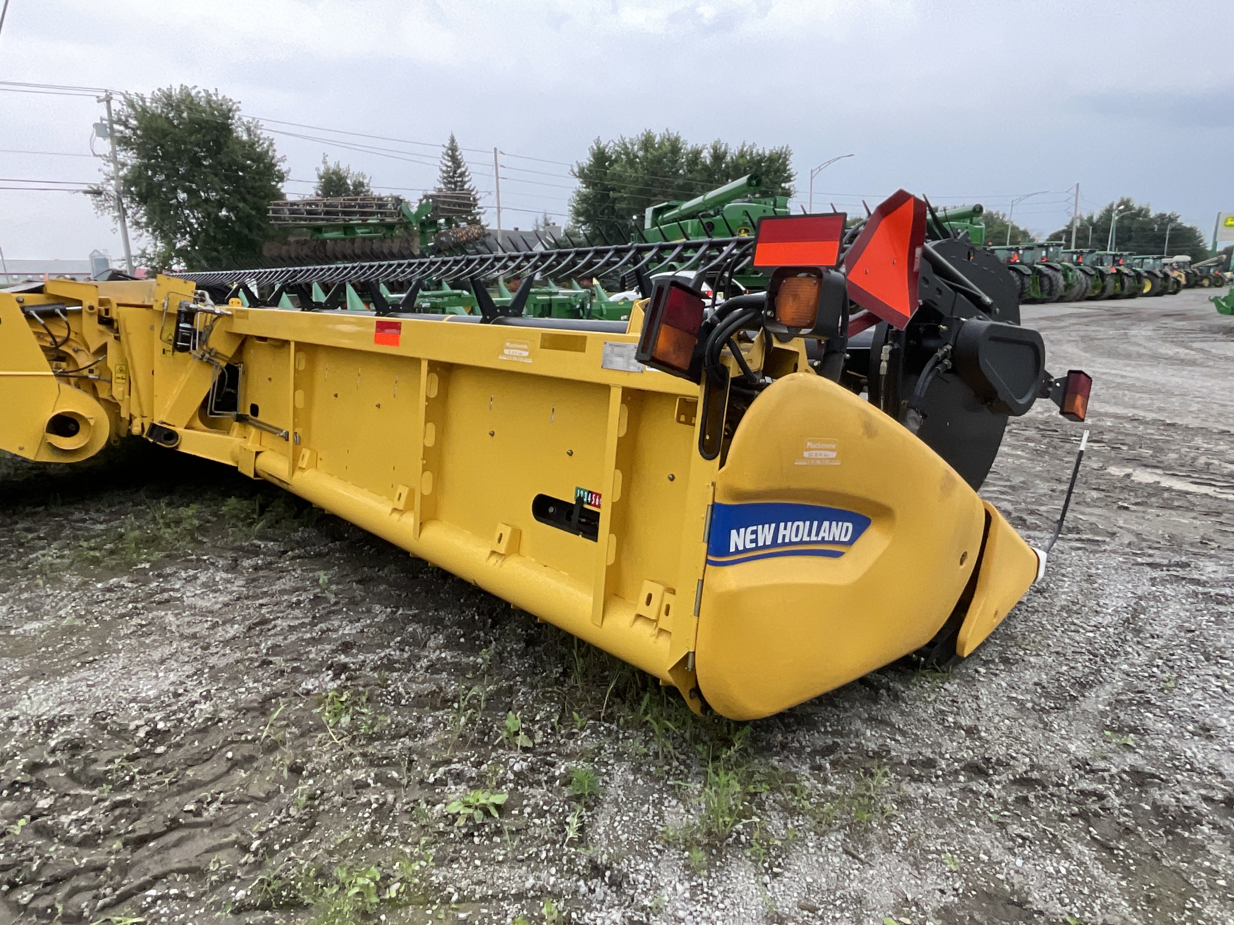 New Holland 880CF-35