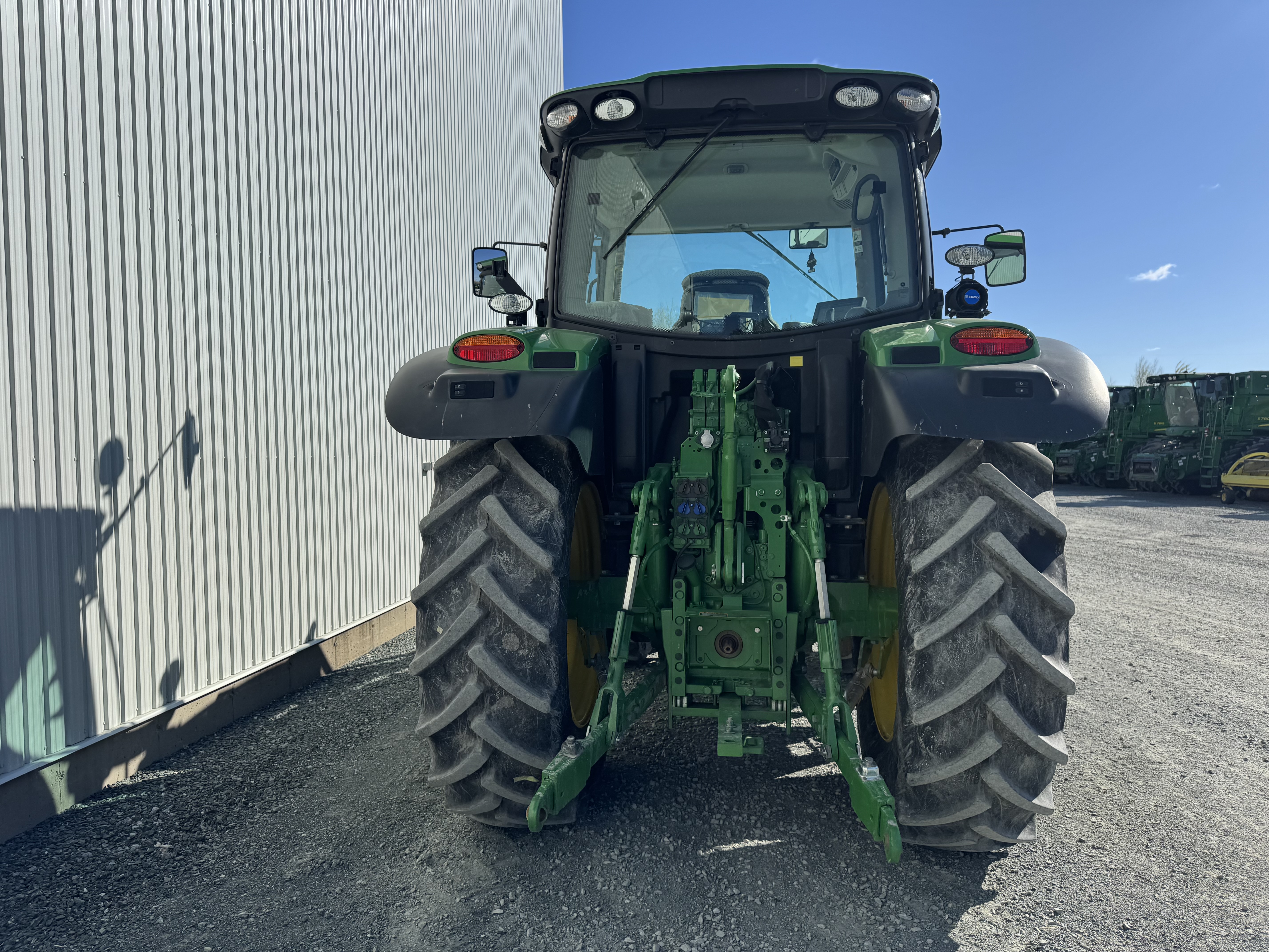 John Deere 6120R