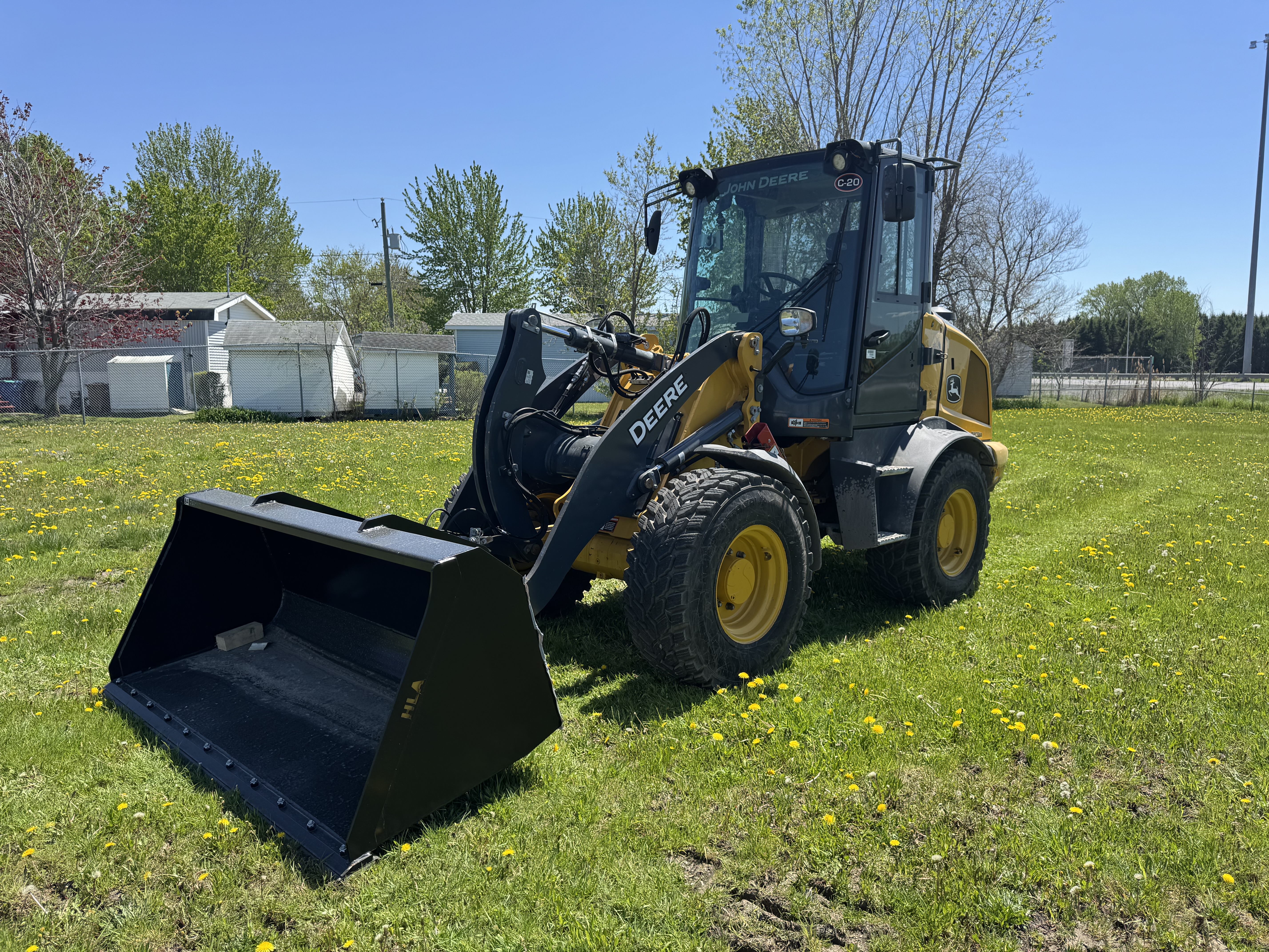 John Deere 244 P