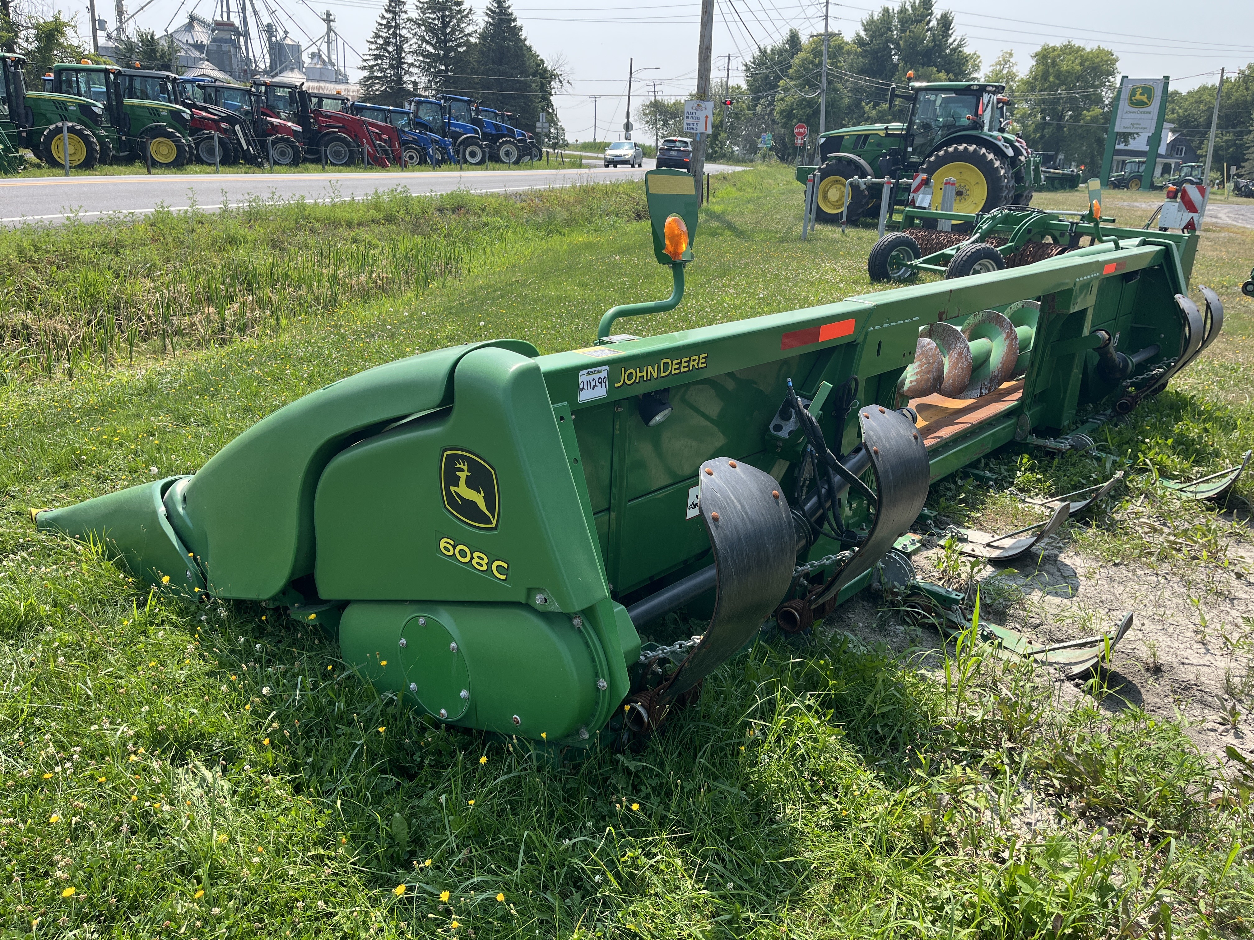 John Deere 608C 