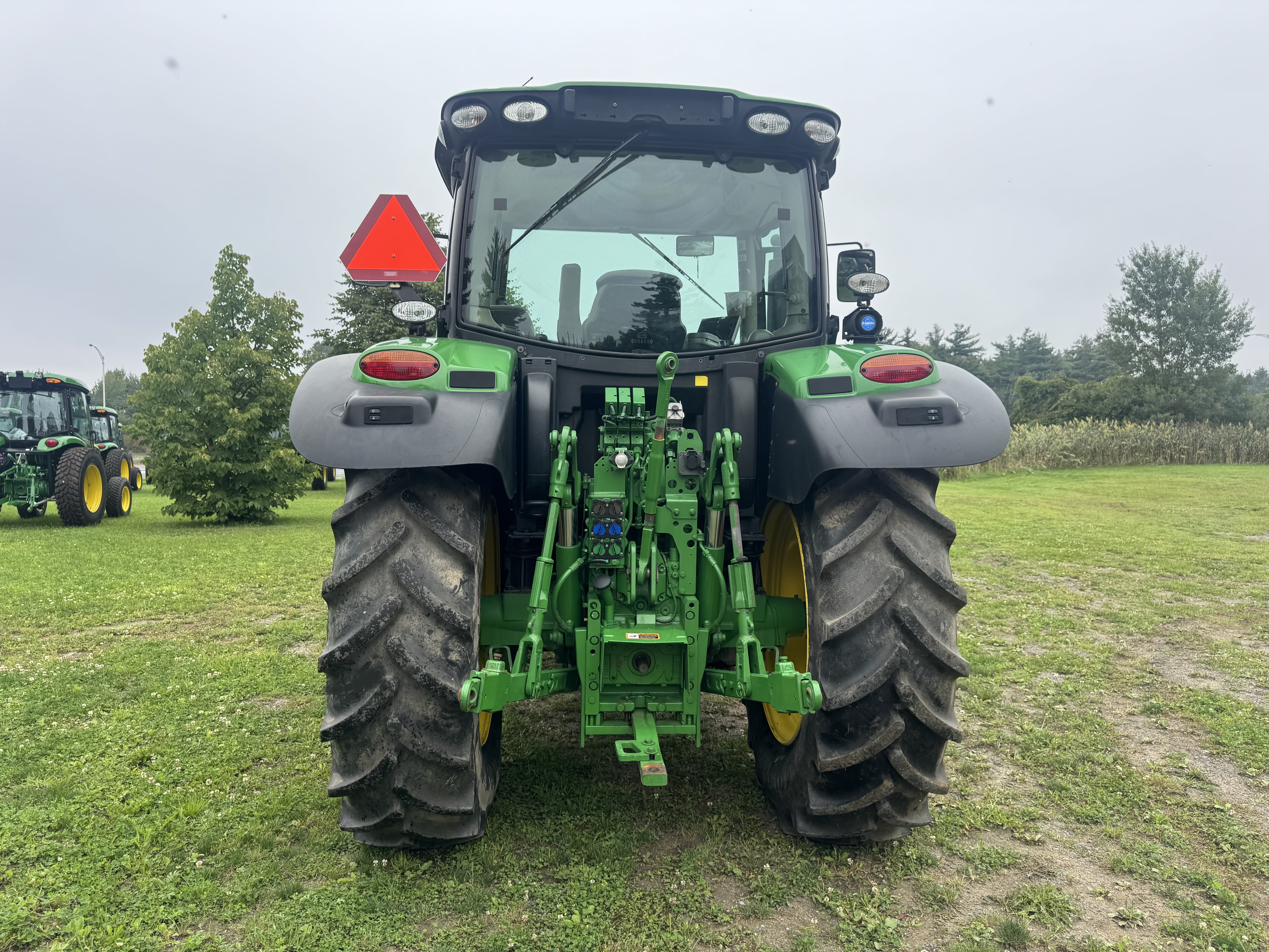John Deere 6120R