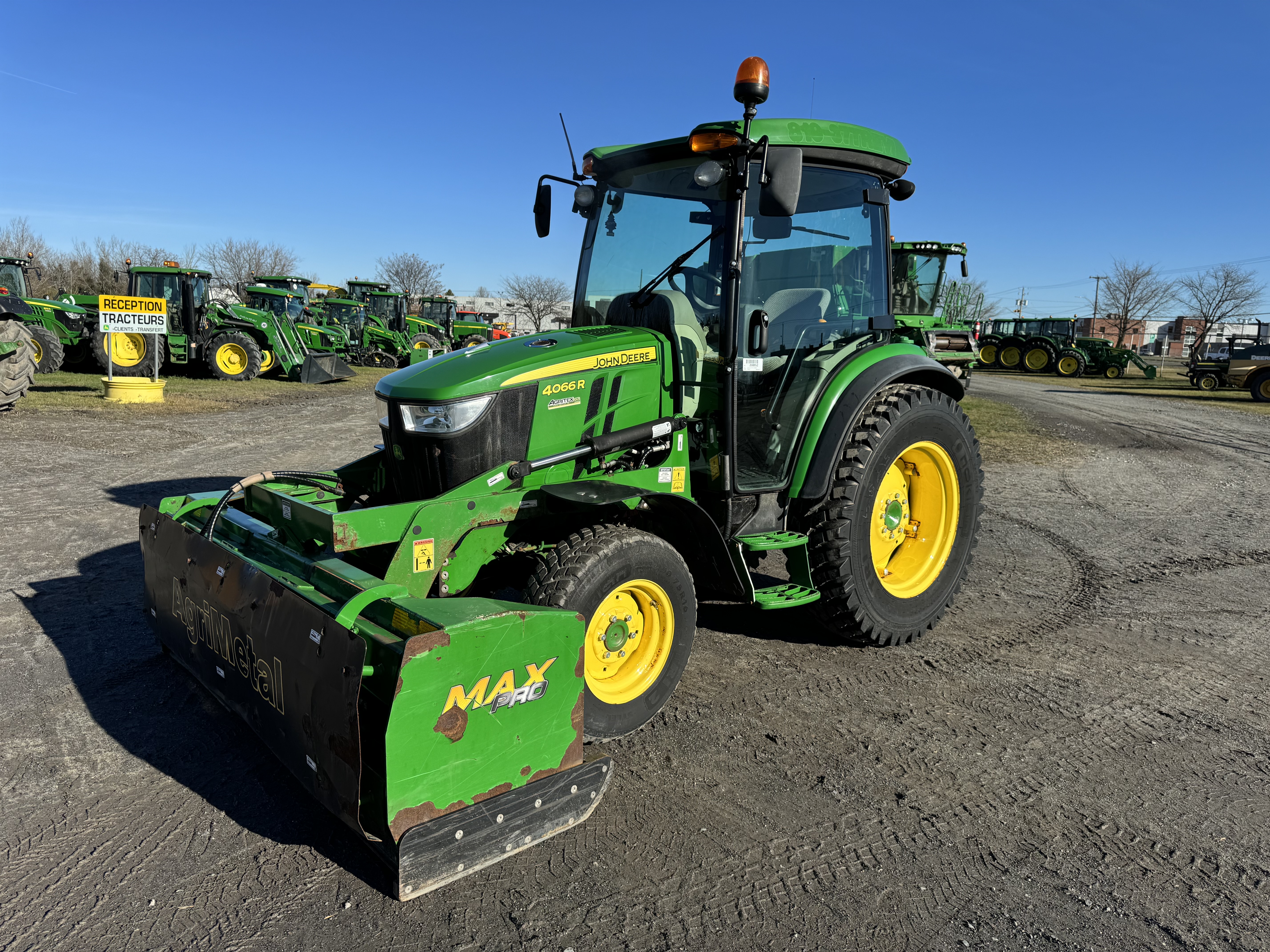 John Deere 4066R GRATTE NOKIAN 