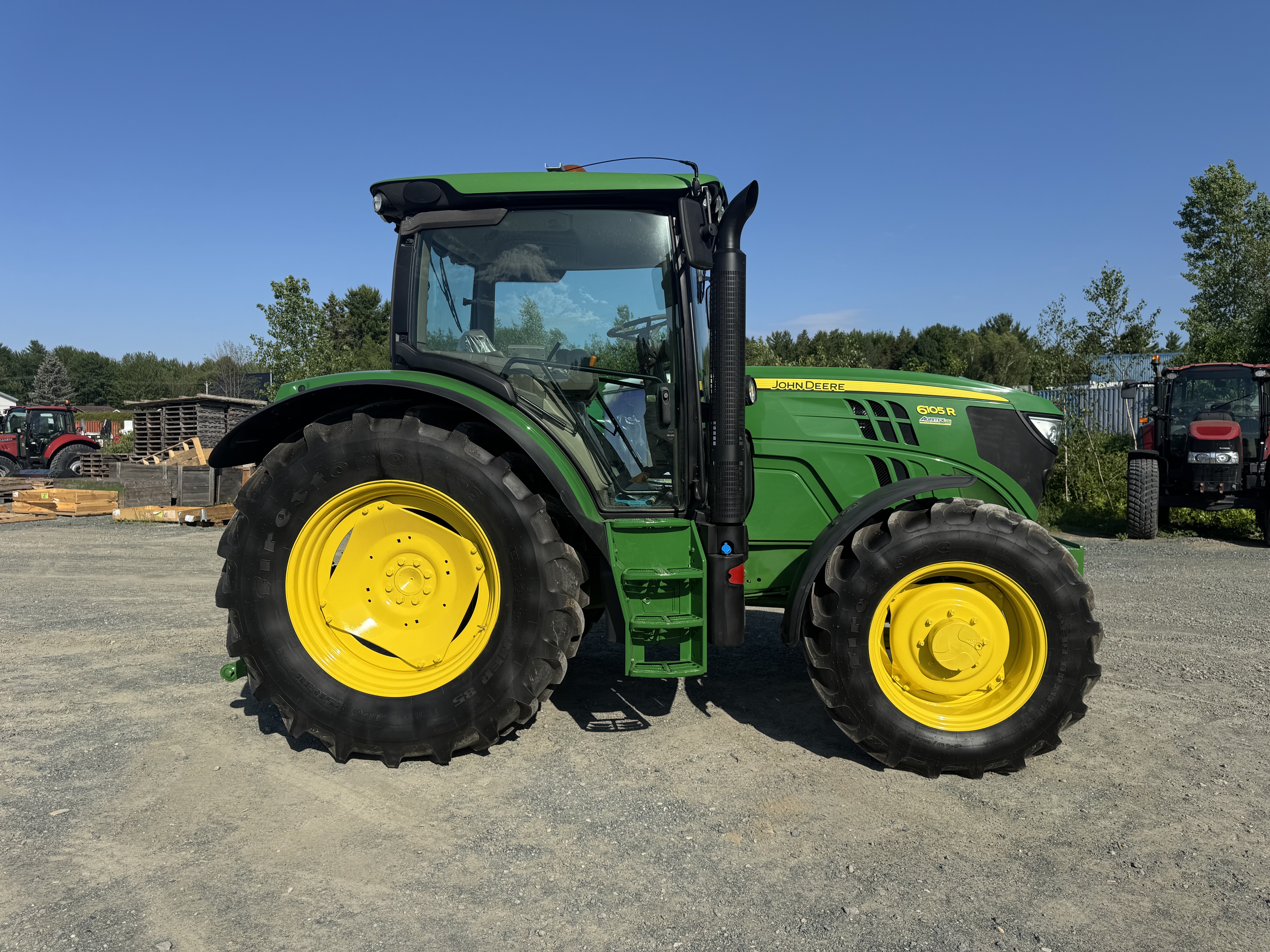John Deere 6105R   