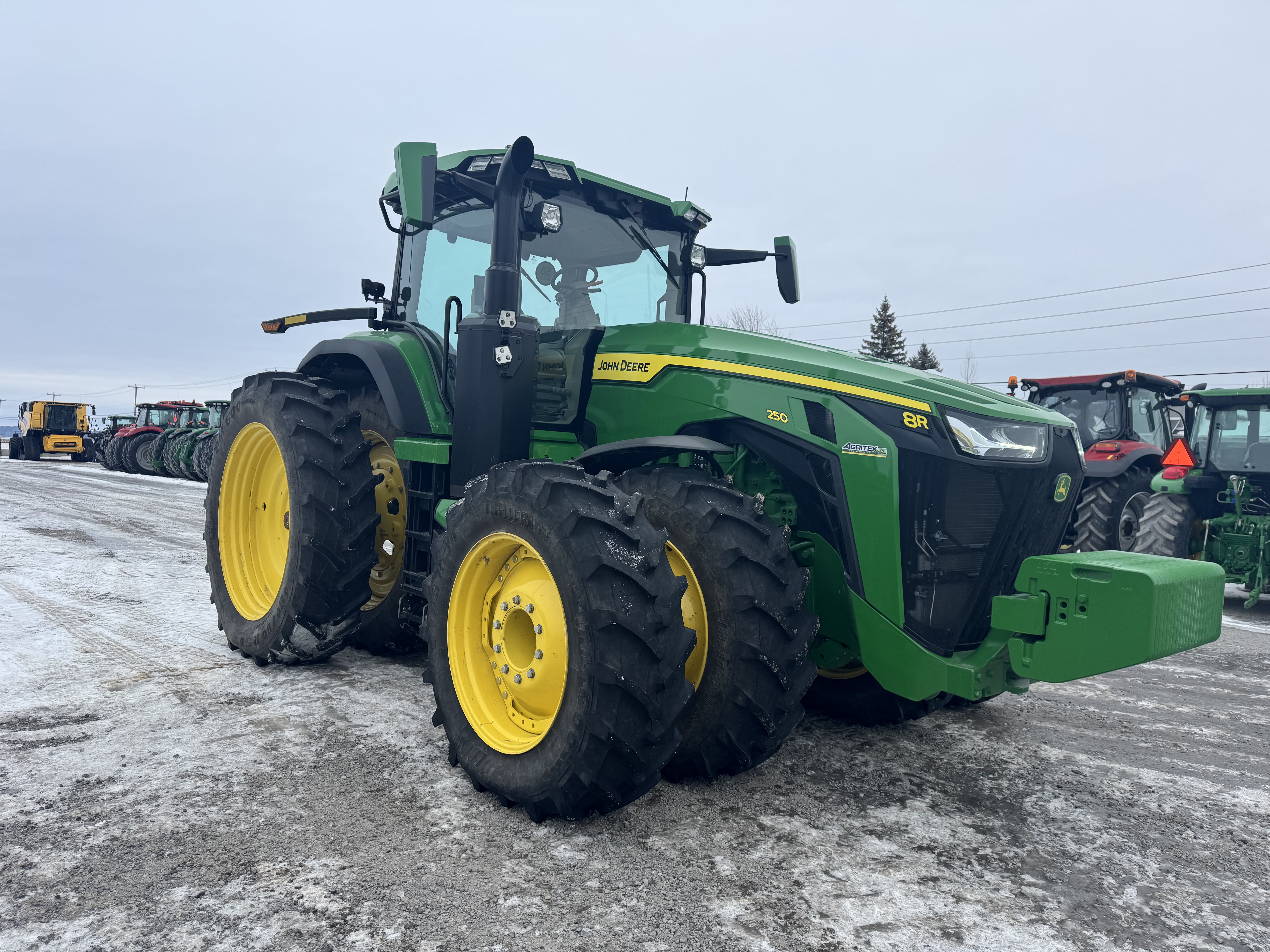 John Deere 8R 250