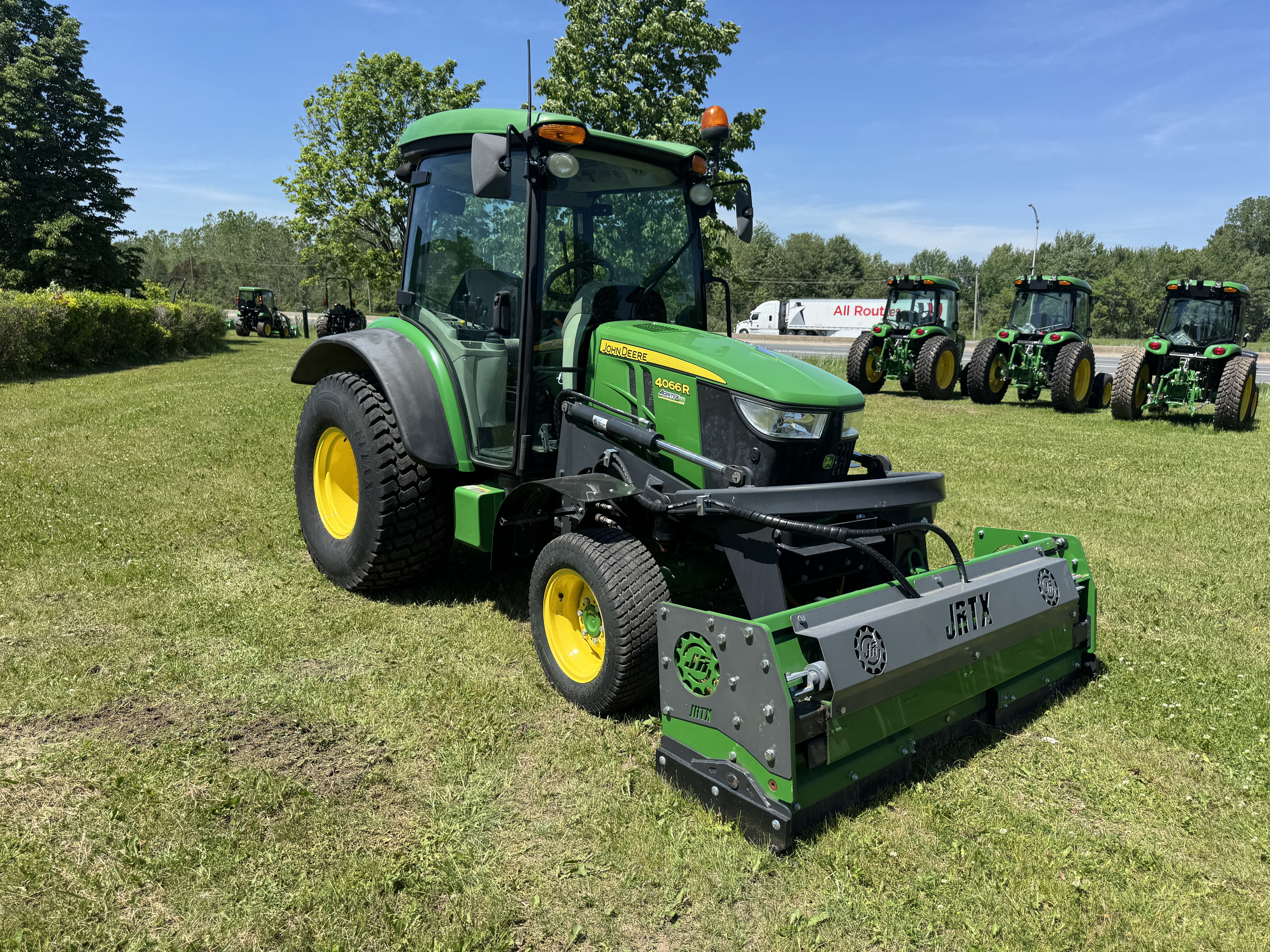 John Deere 4066R TURF JRTX 
