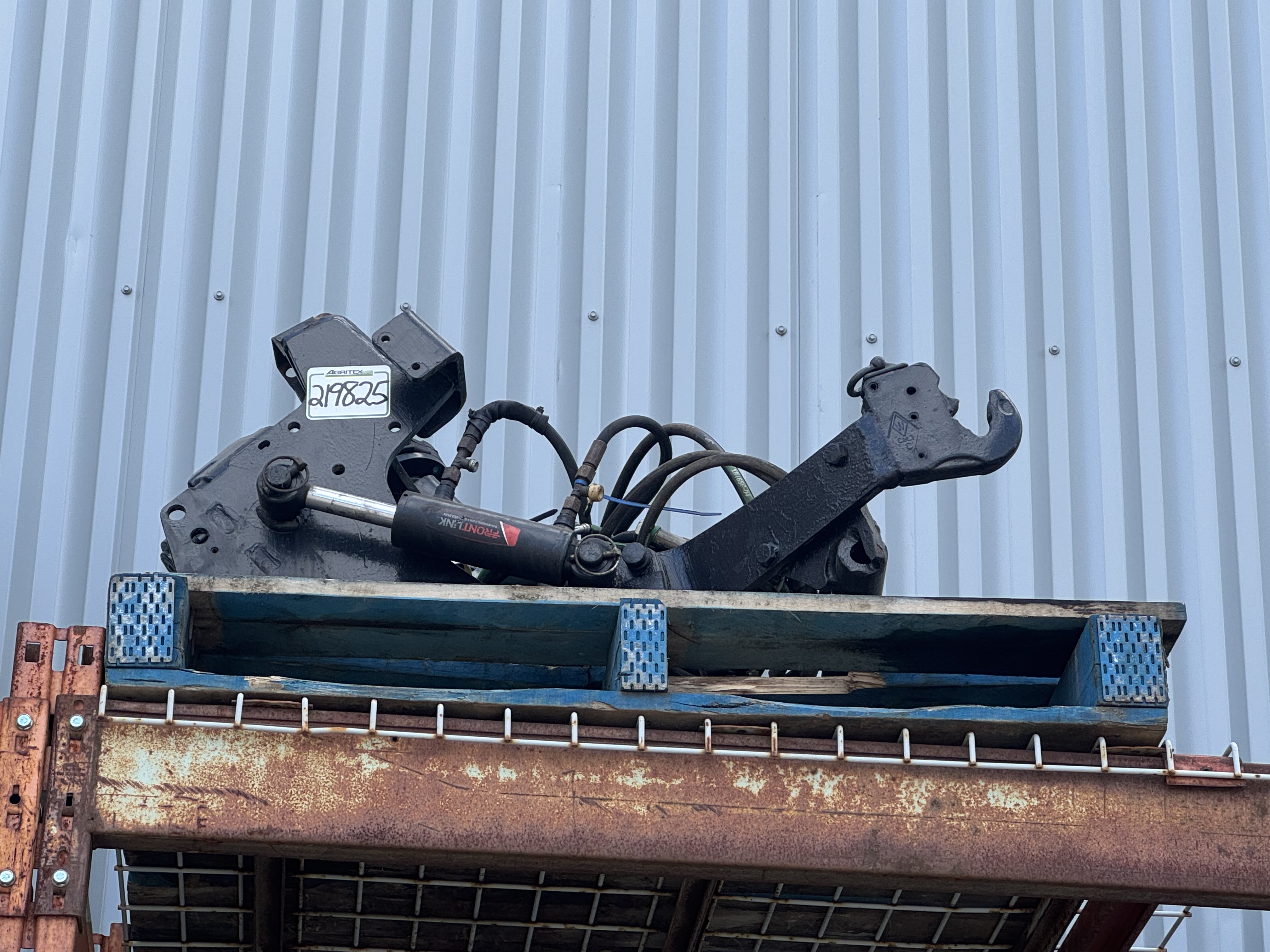 Other FRONT HITCH 4R