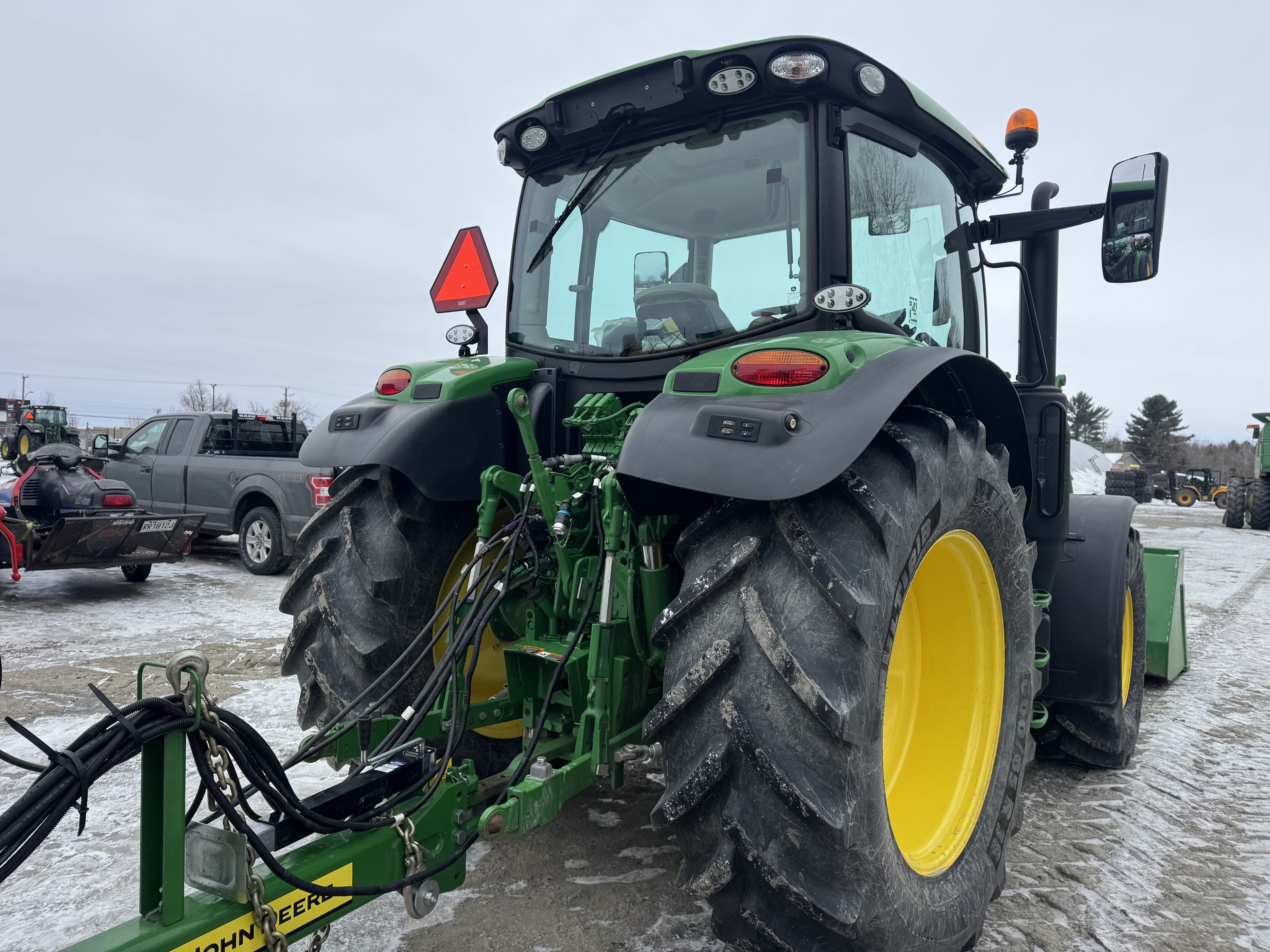 John Deere 6R 110