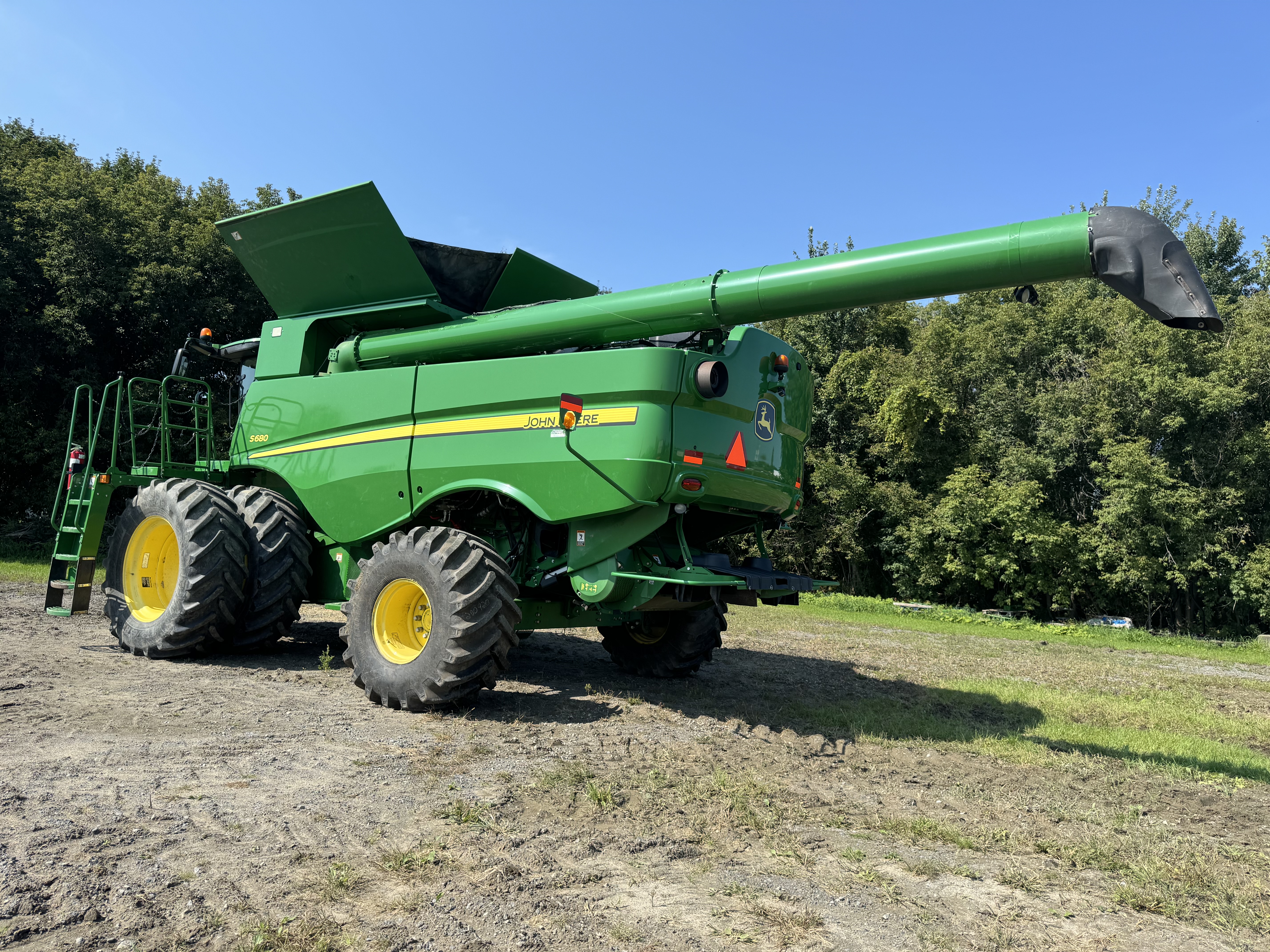 John Deere S680