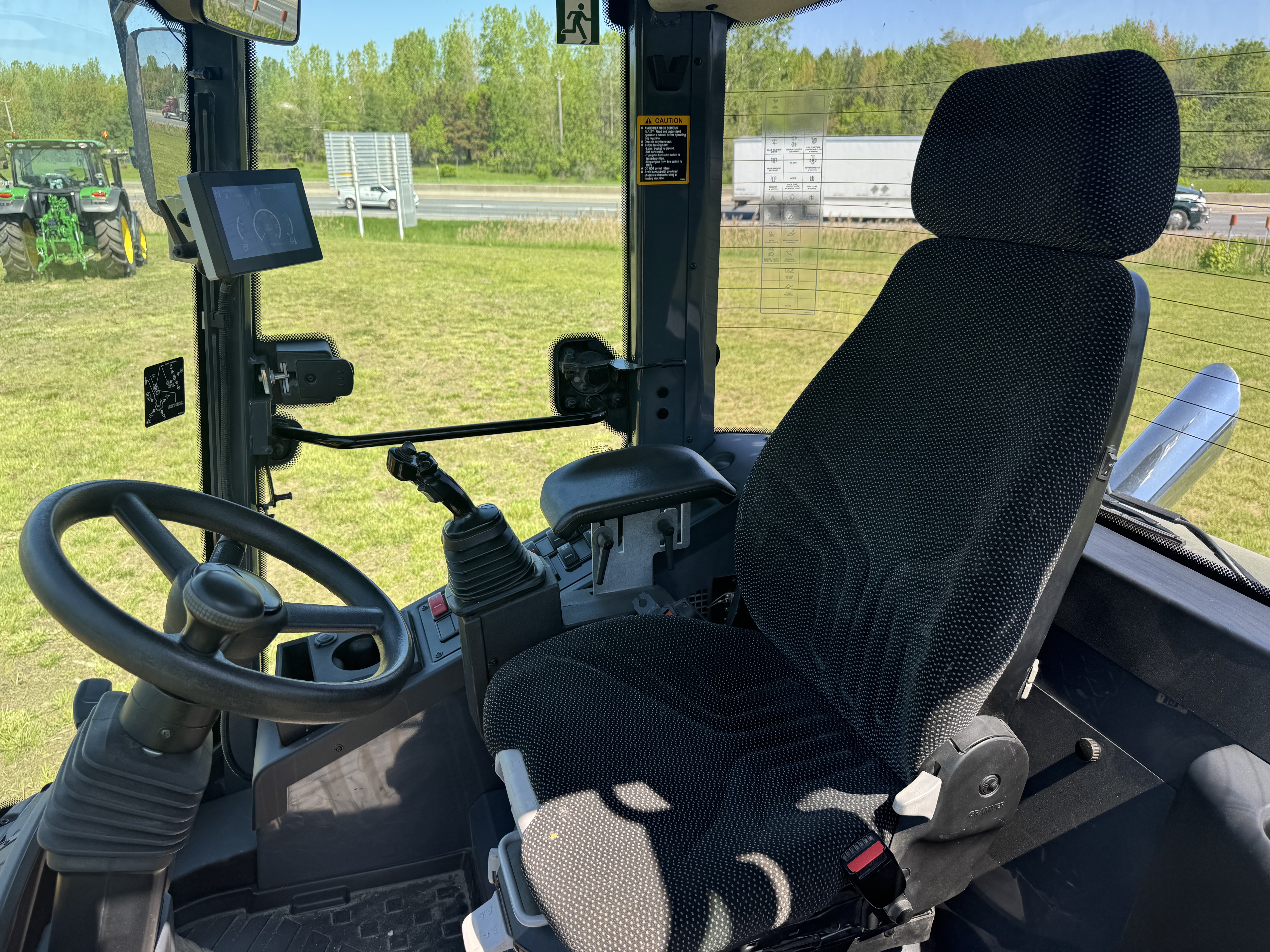 John Deere 244L