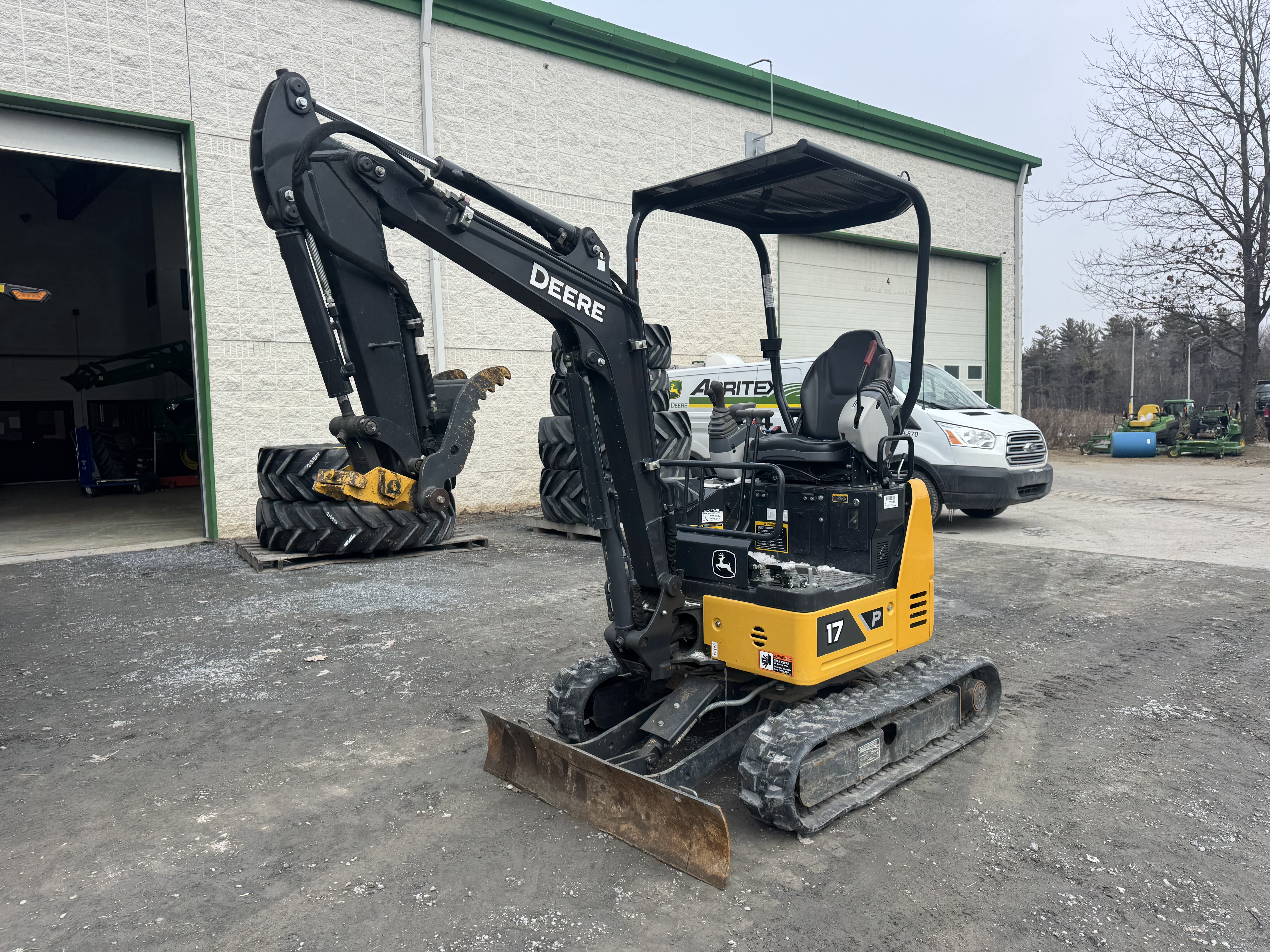 John Deere 17P 