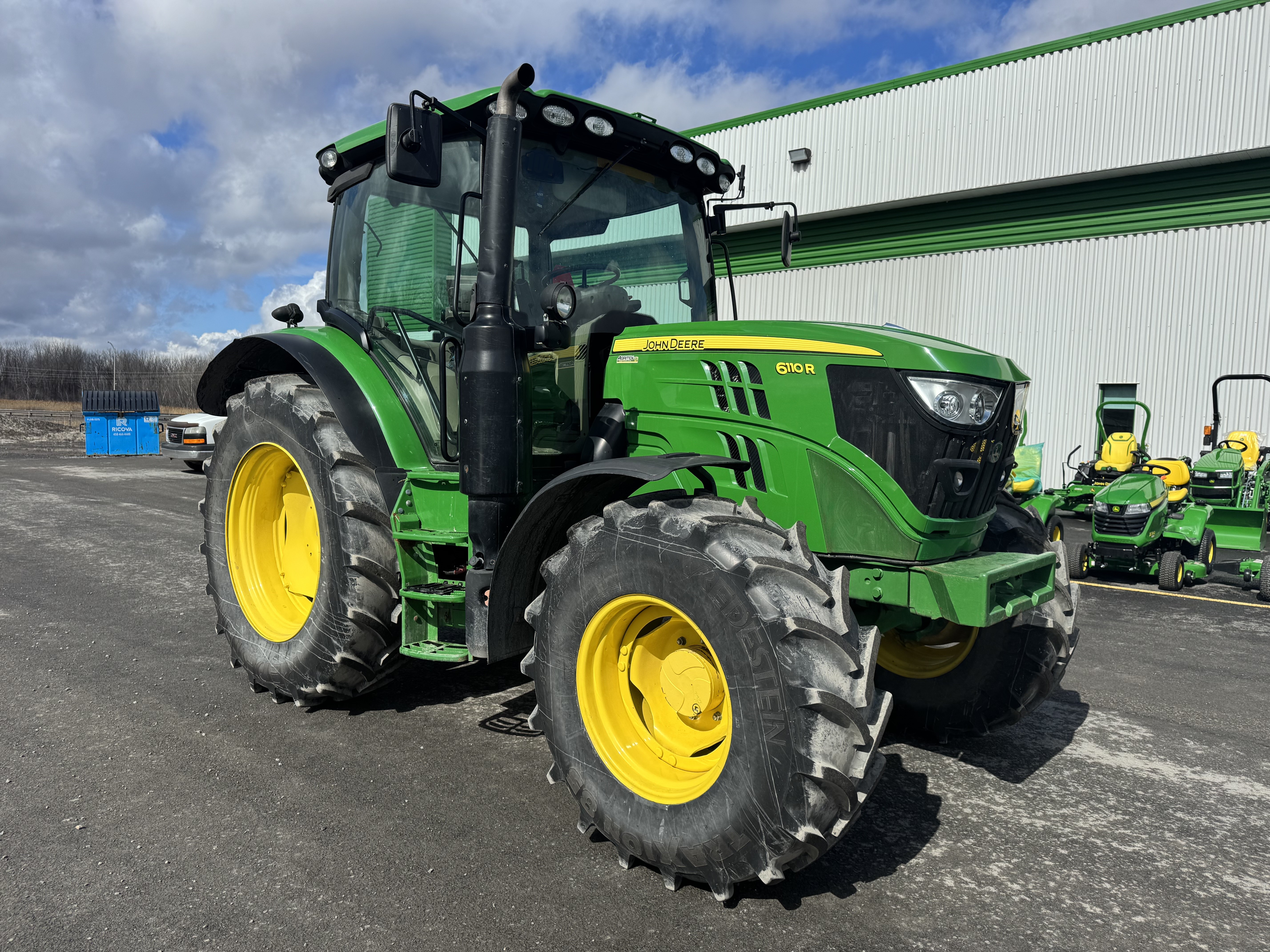 John Deere 6110R