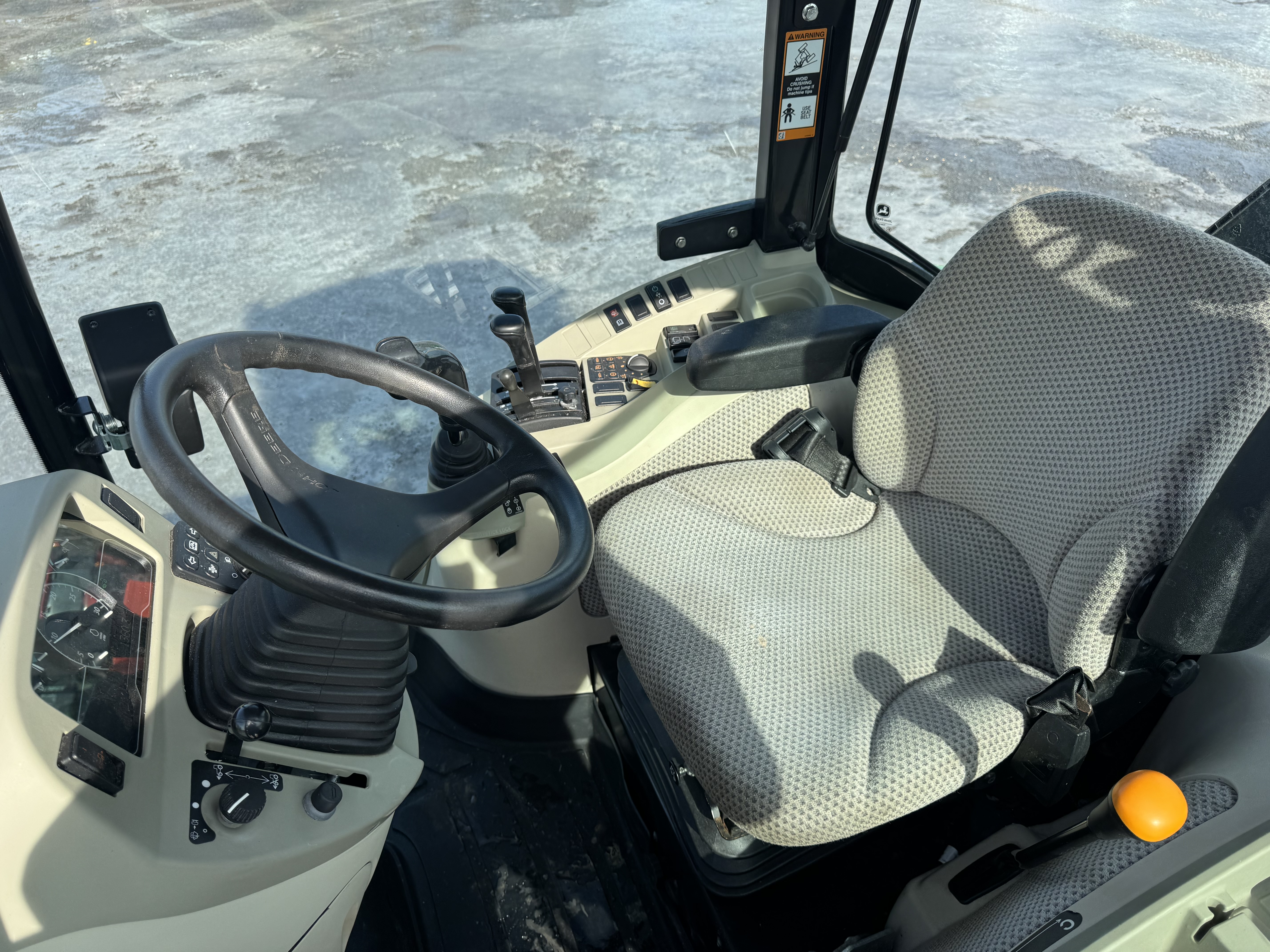 John Deere 4066R TURF GRATTE 