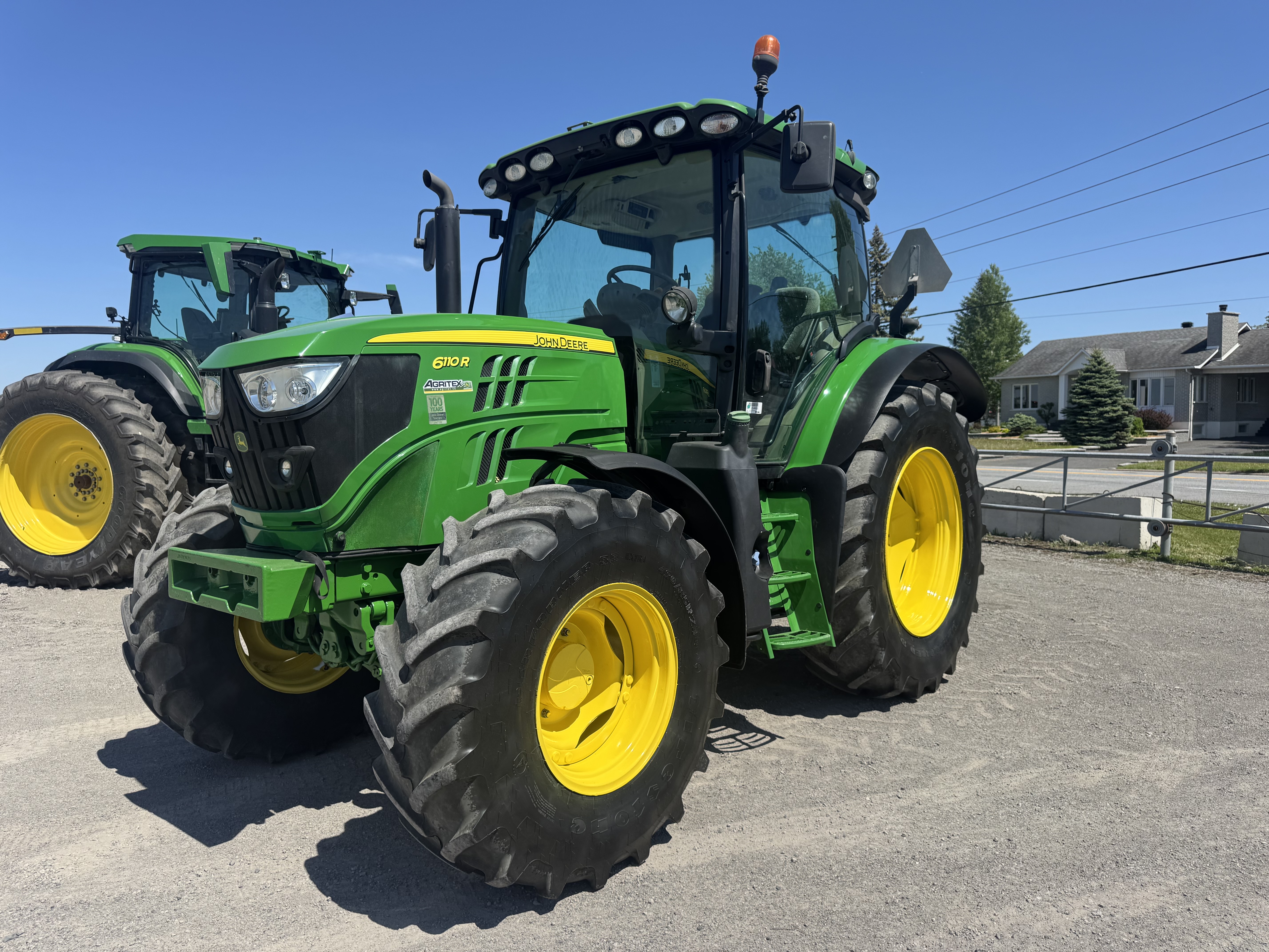 John Deere 6110R