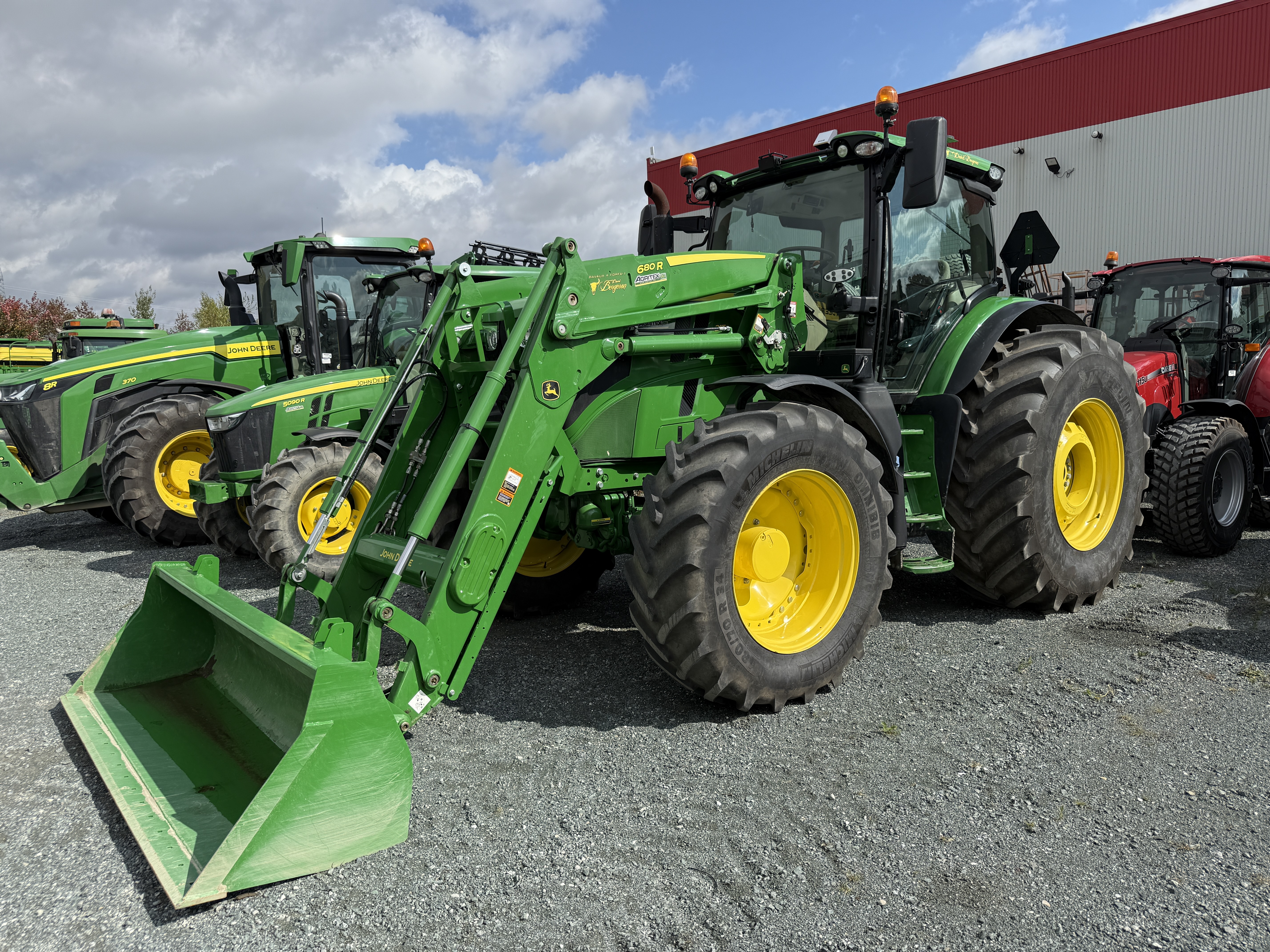John Deere 6R 215