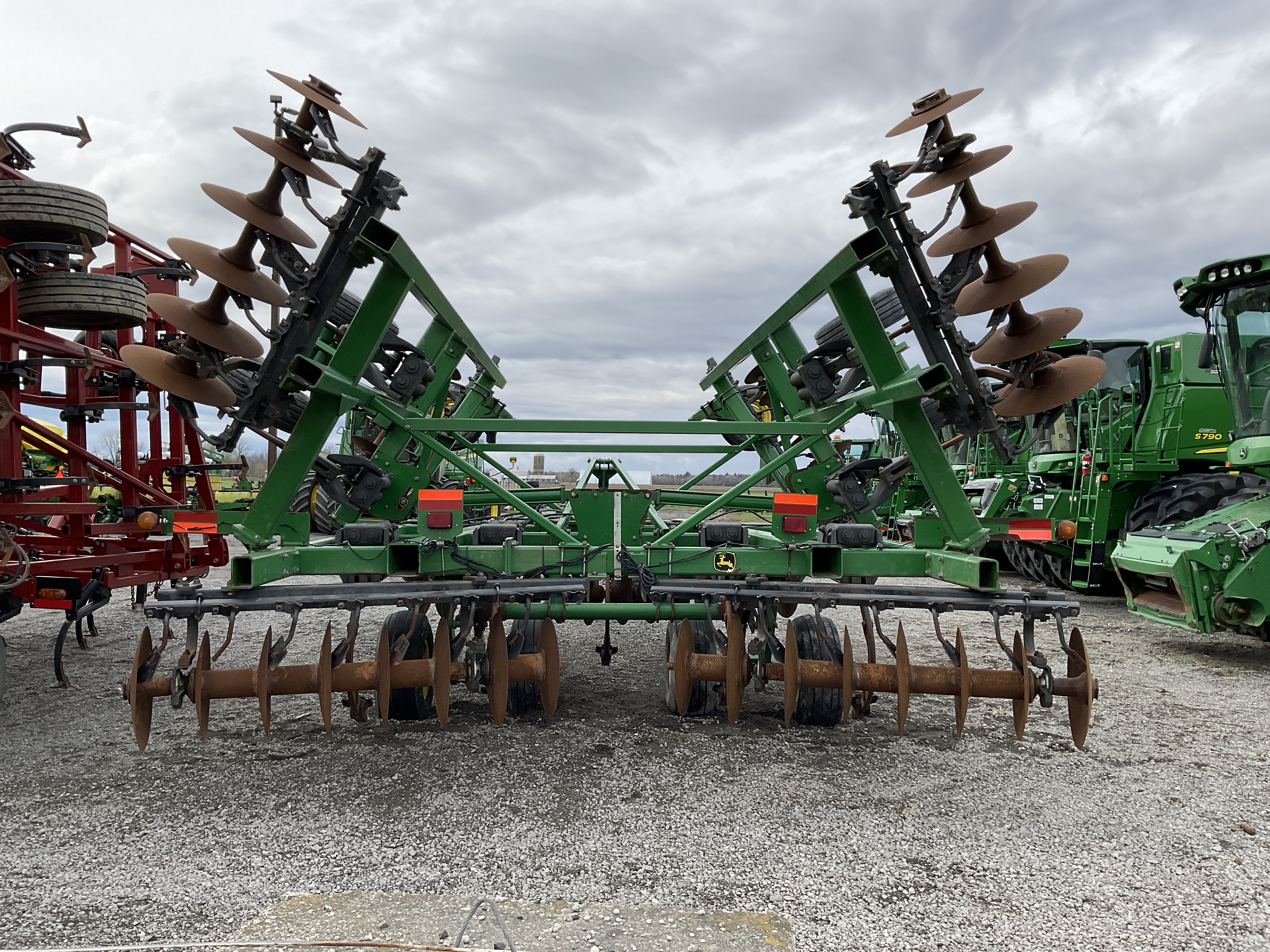 John Deere 512
