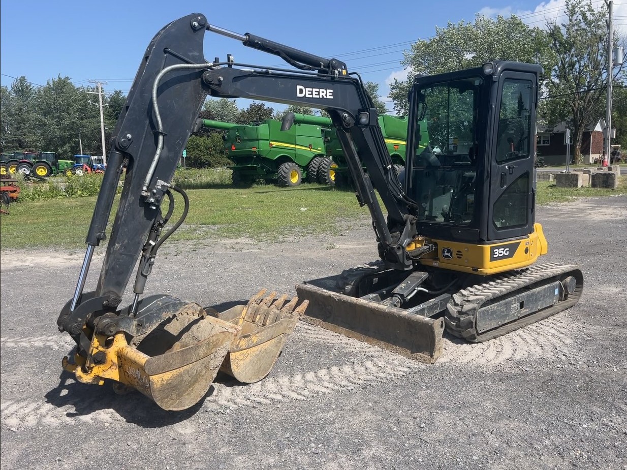 John Deere 35G