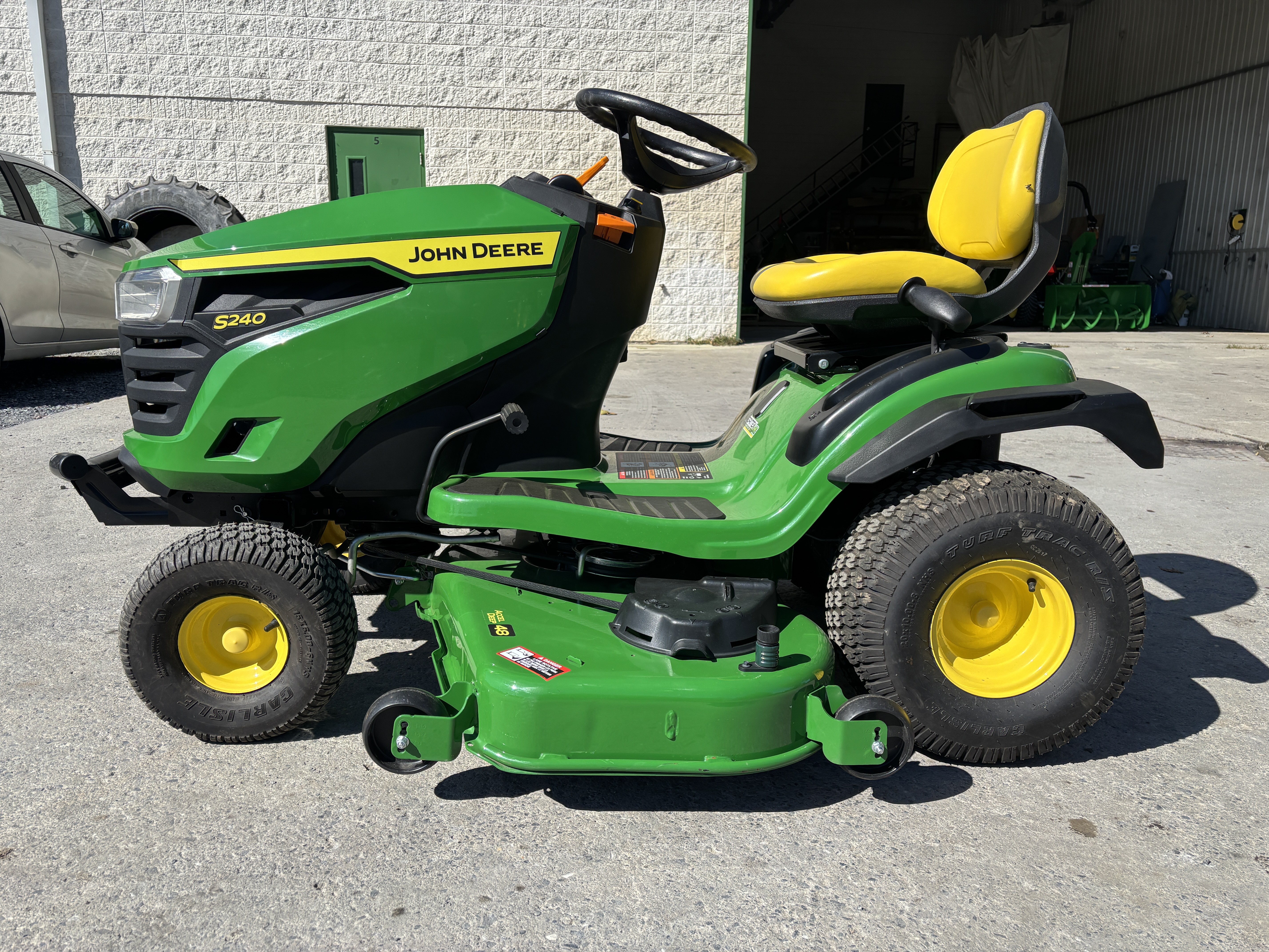 John Deere S240