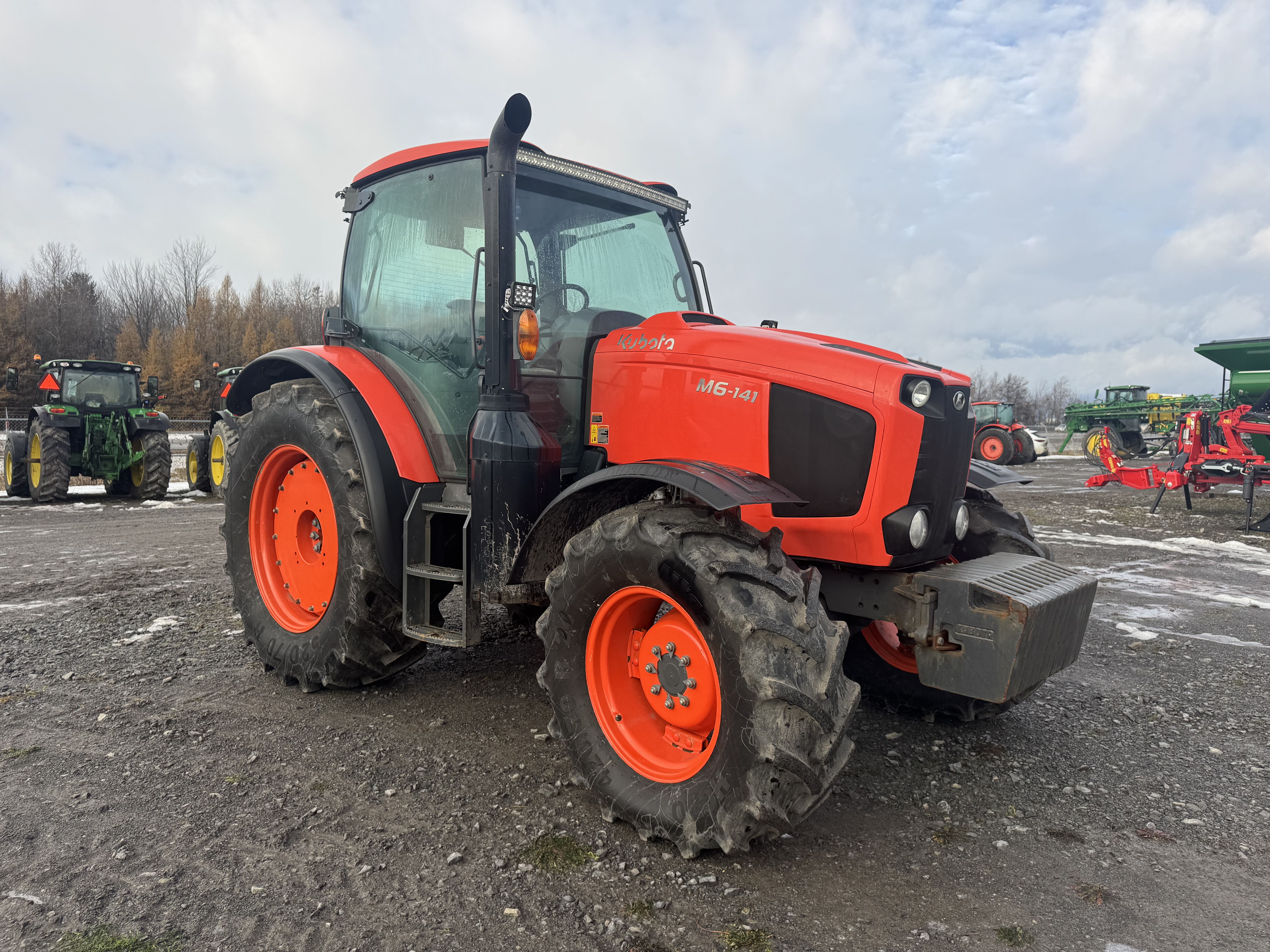 Kubota M6-141
