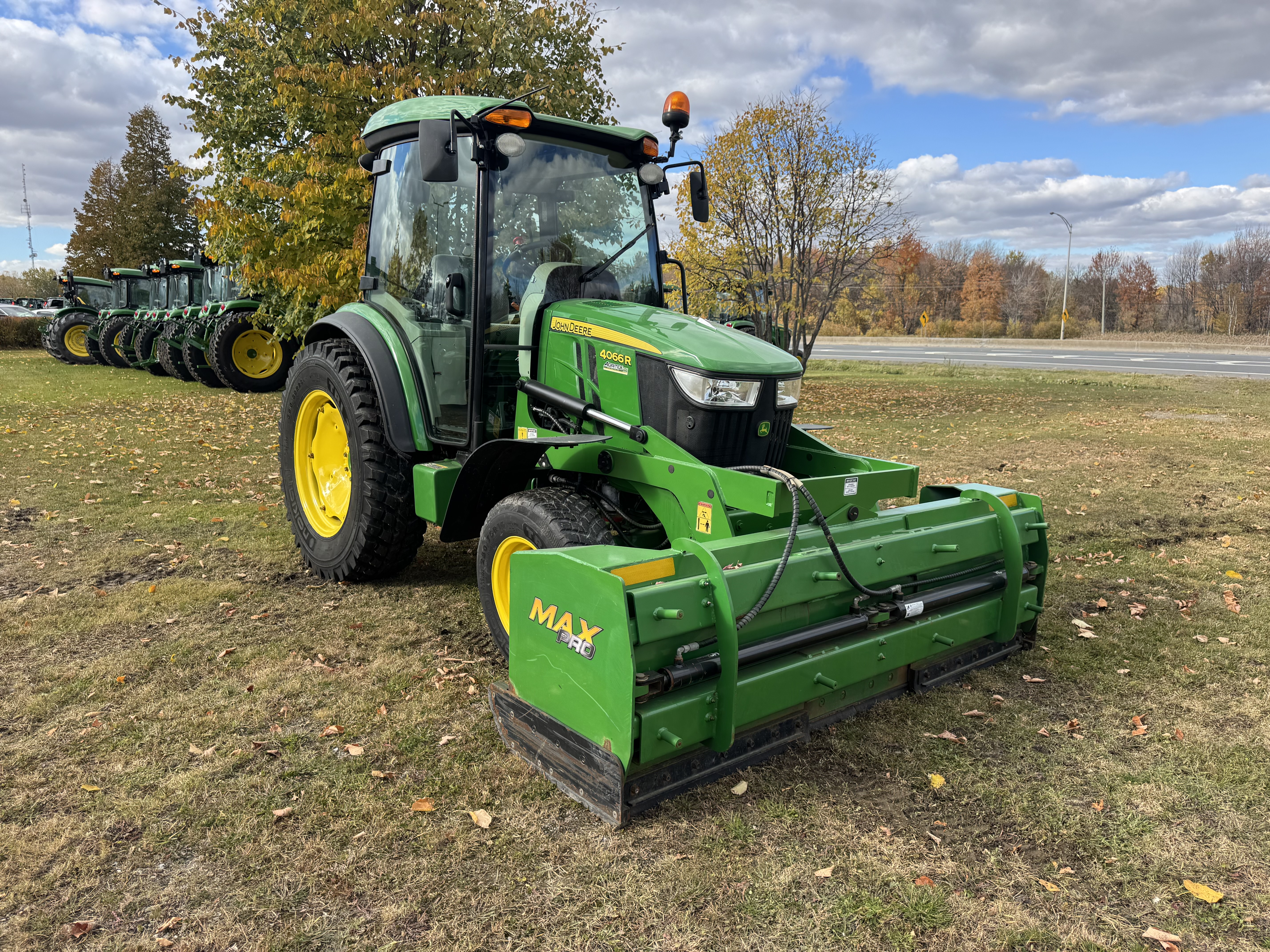 John Deere 4066R NOKIAN GRATTE AUTRE