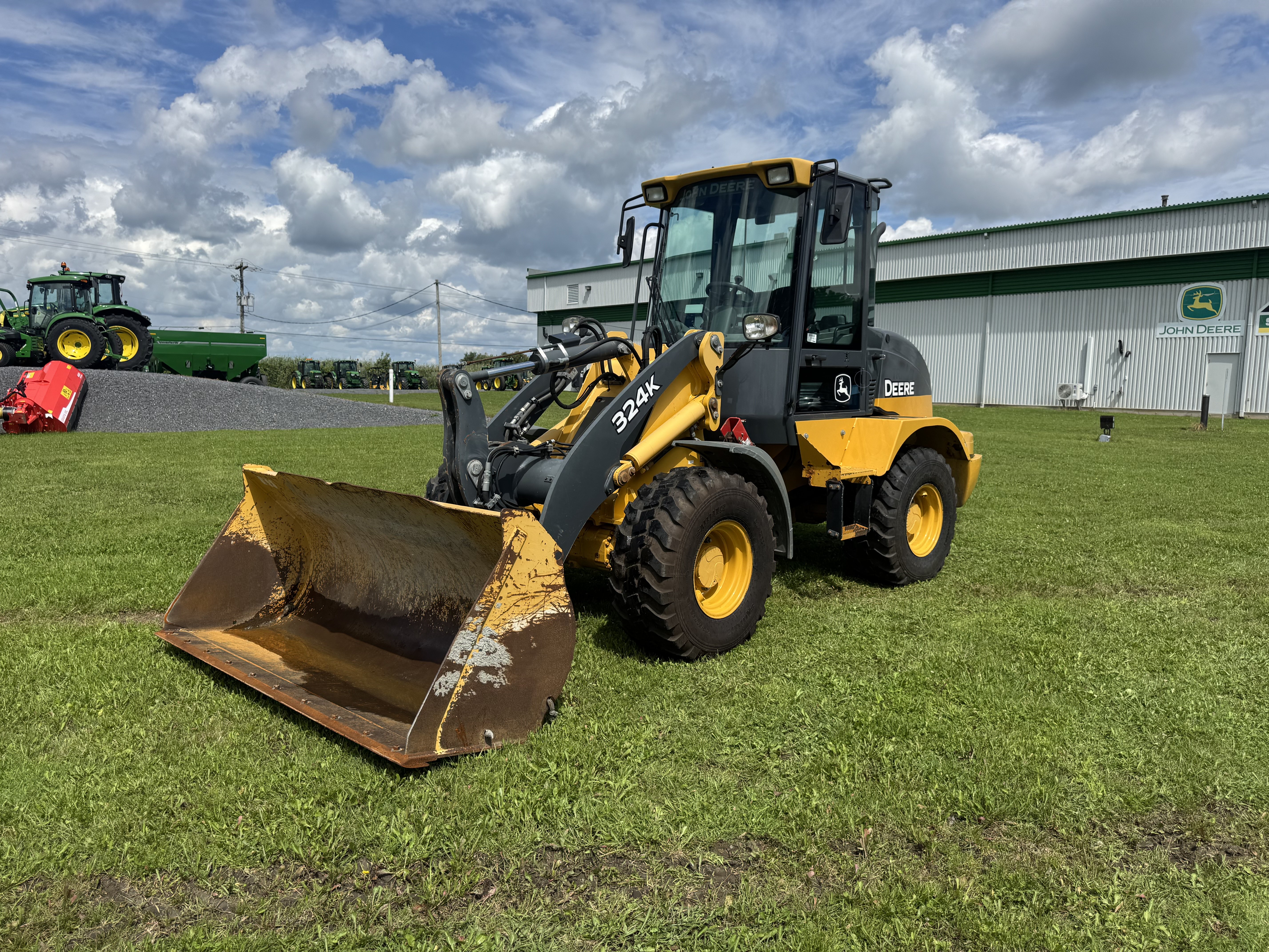 John Deere 324K