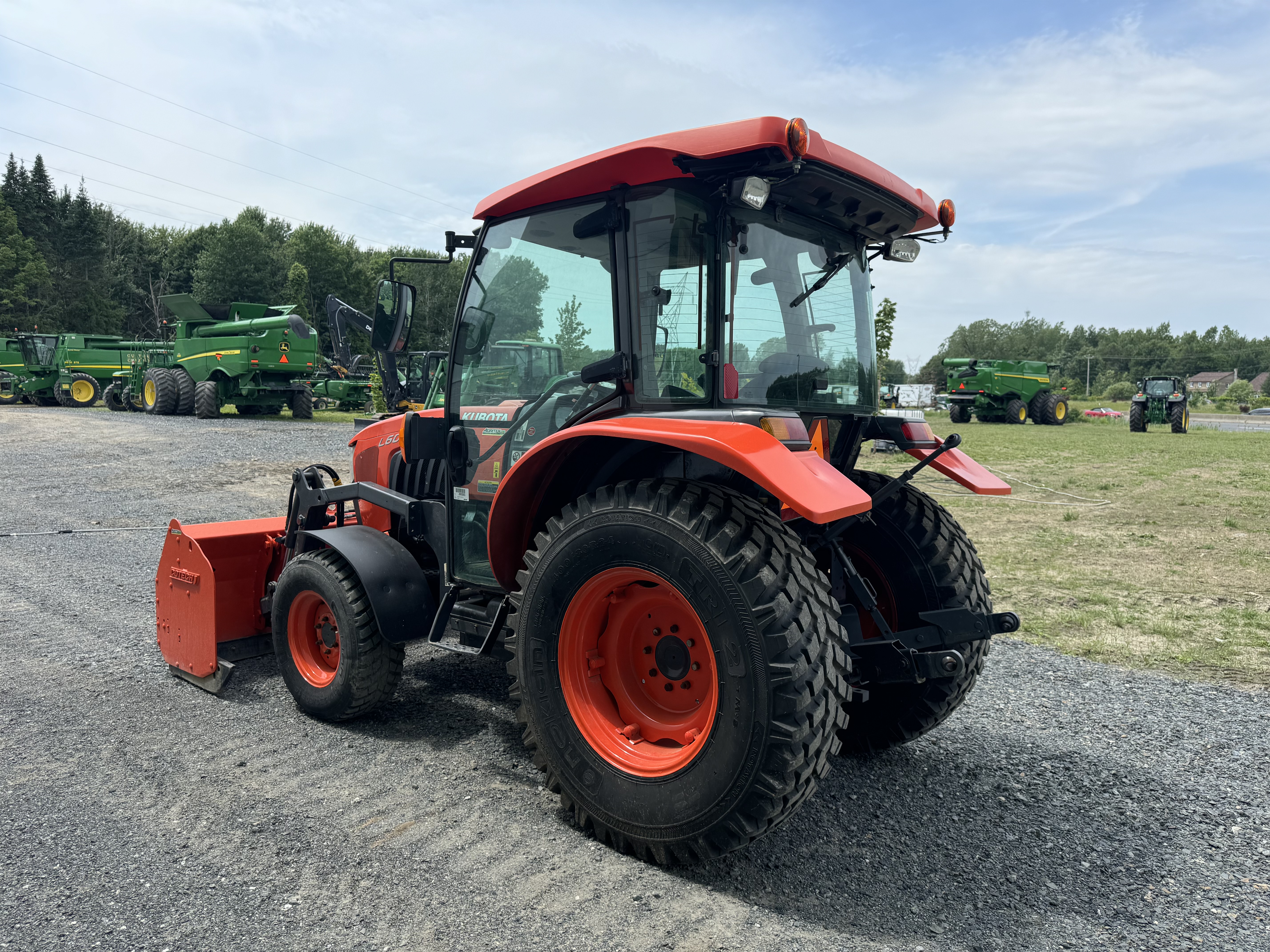 Kubota L6060 GRATTE NOKIAN