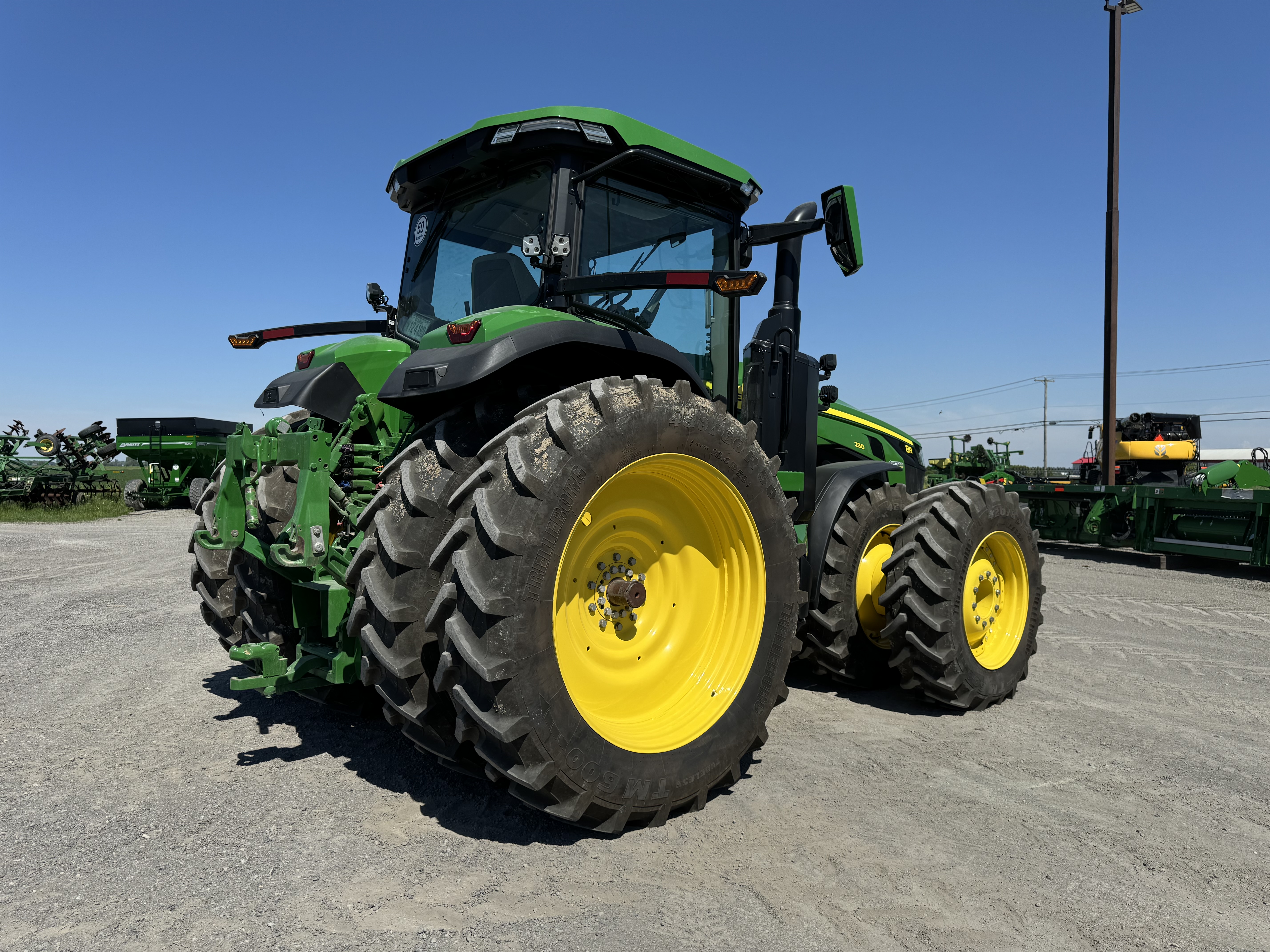 John Deere 8R 230