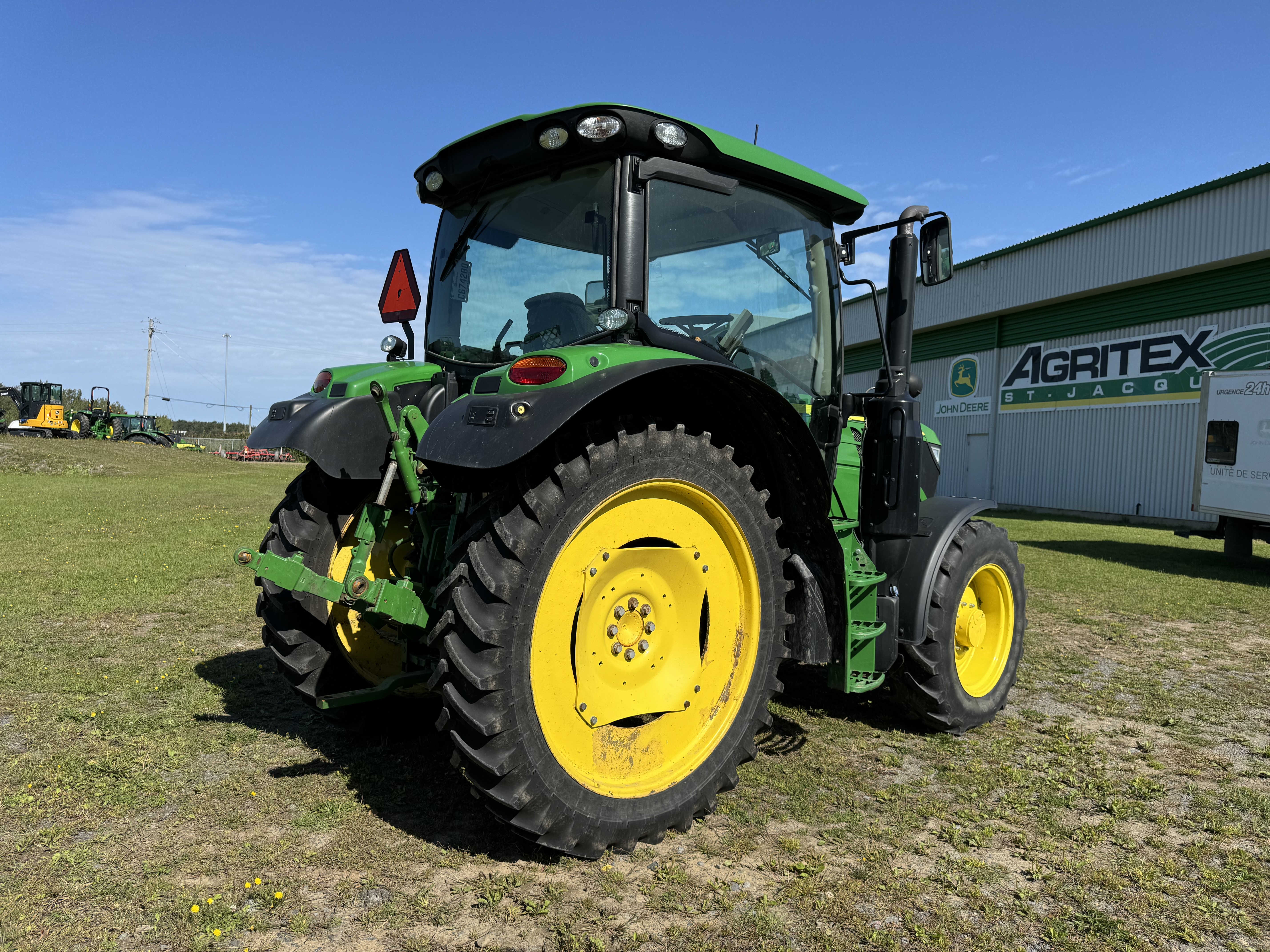 John Deere 6120R