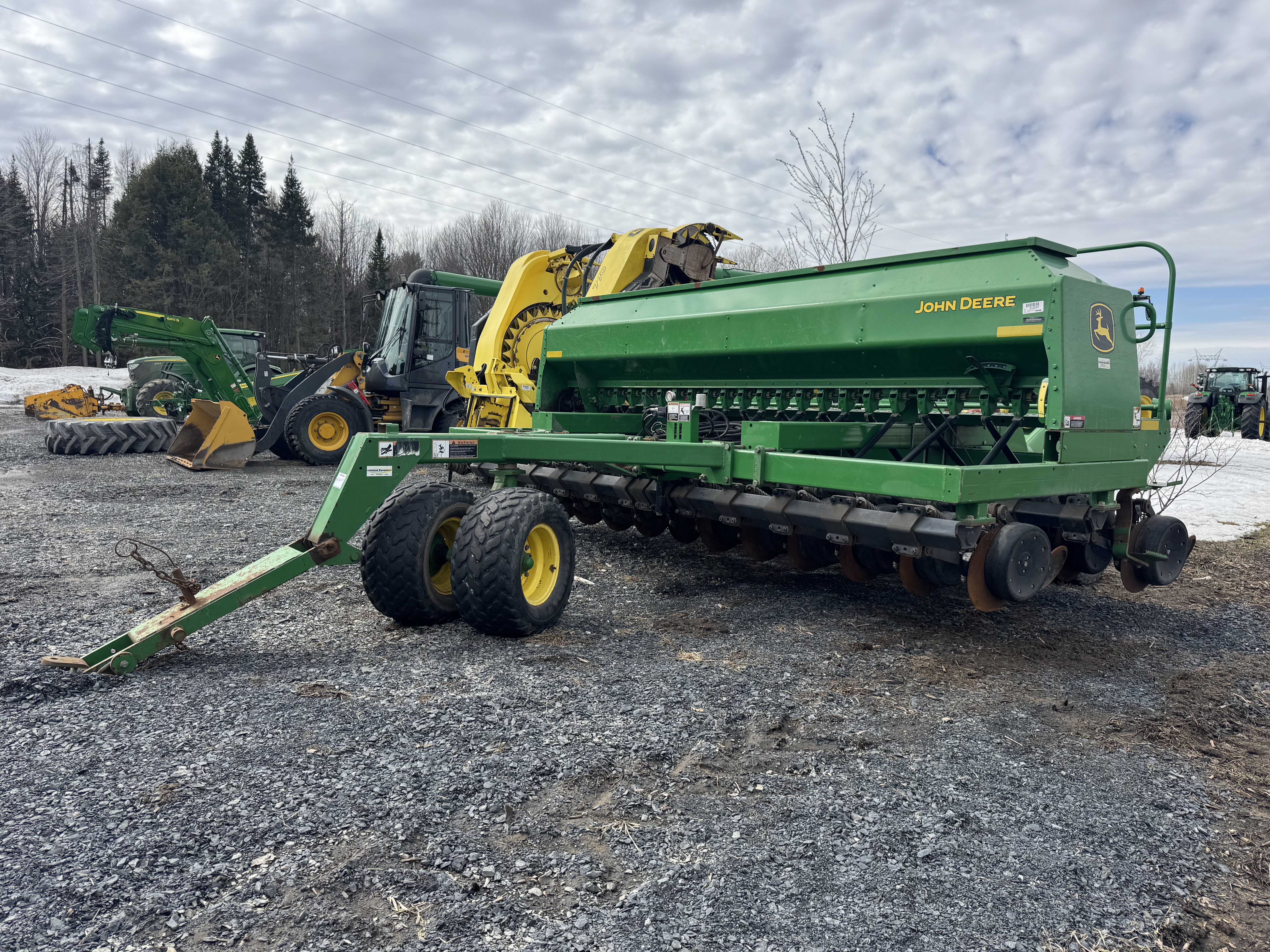 John Deere 1590