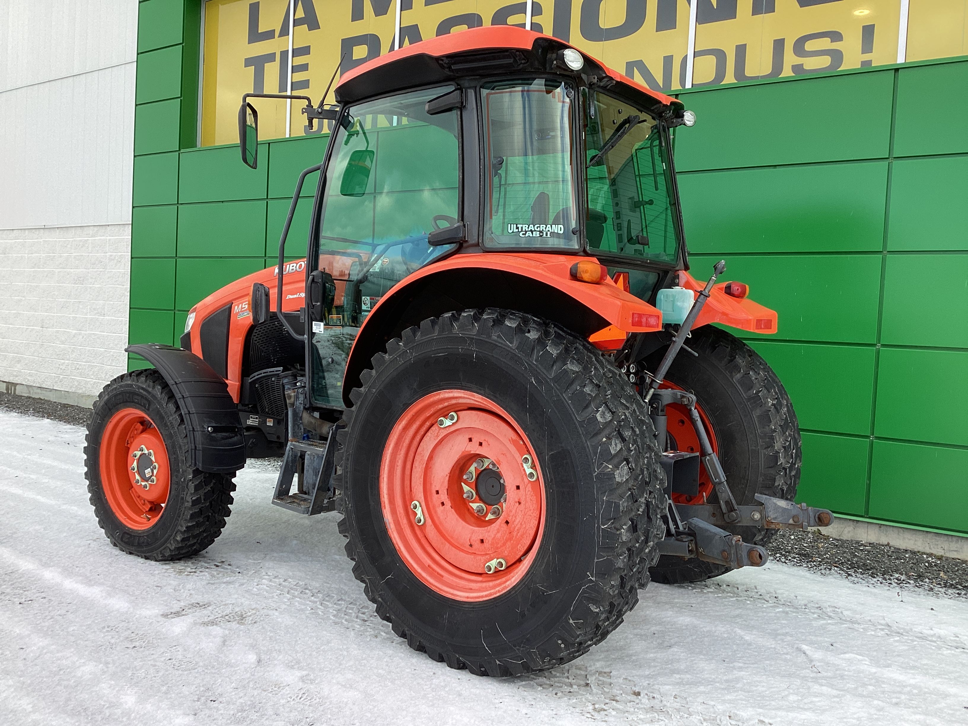 Kubota M5-111 NOKIAN