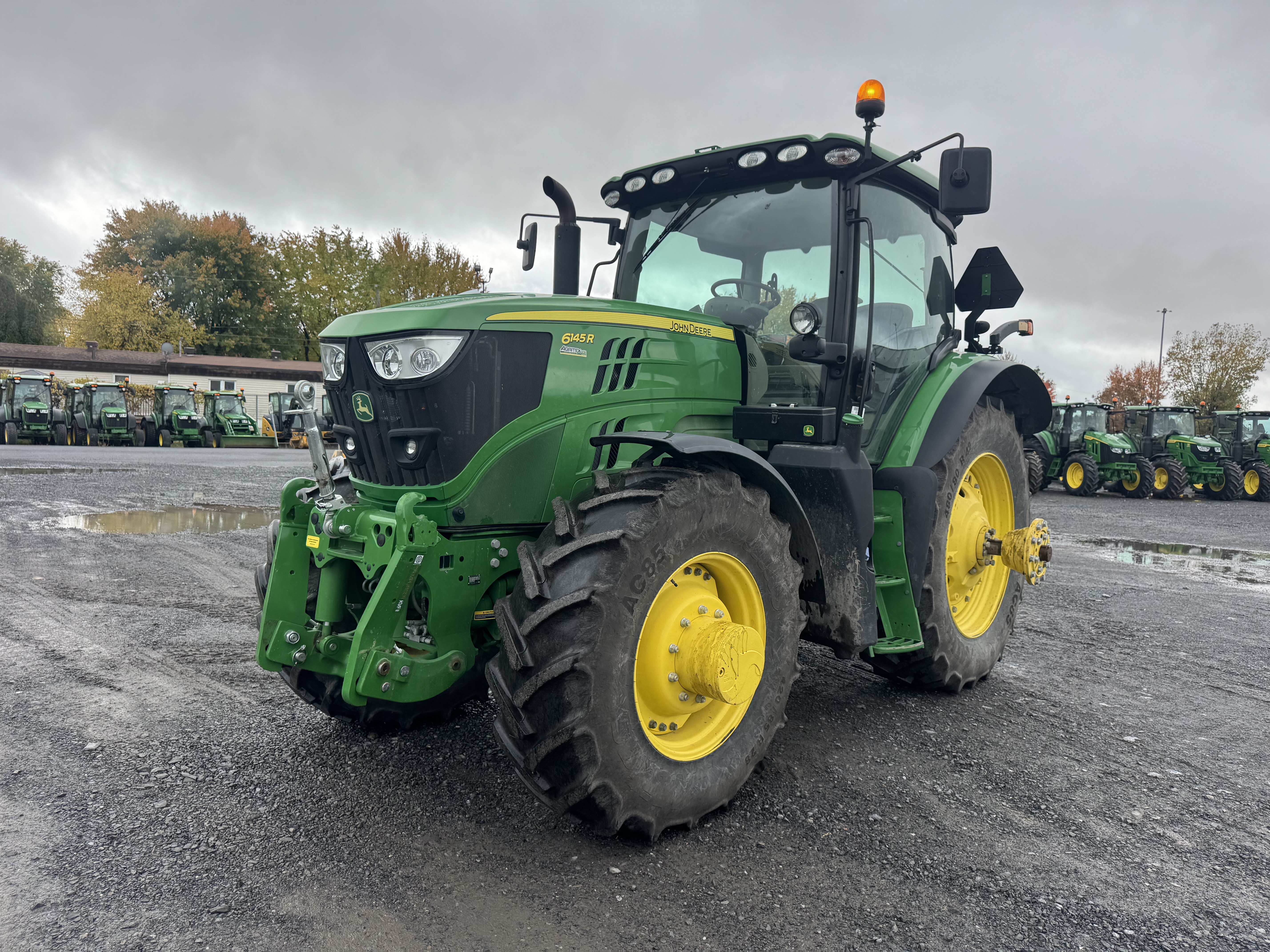 John Deere 6145R FRT HITCH