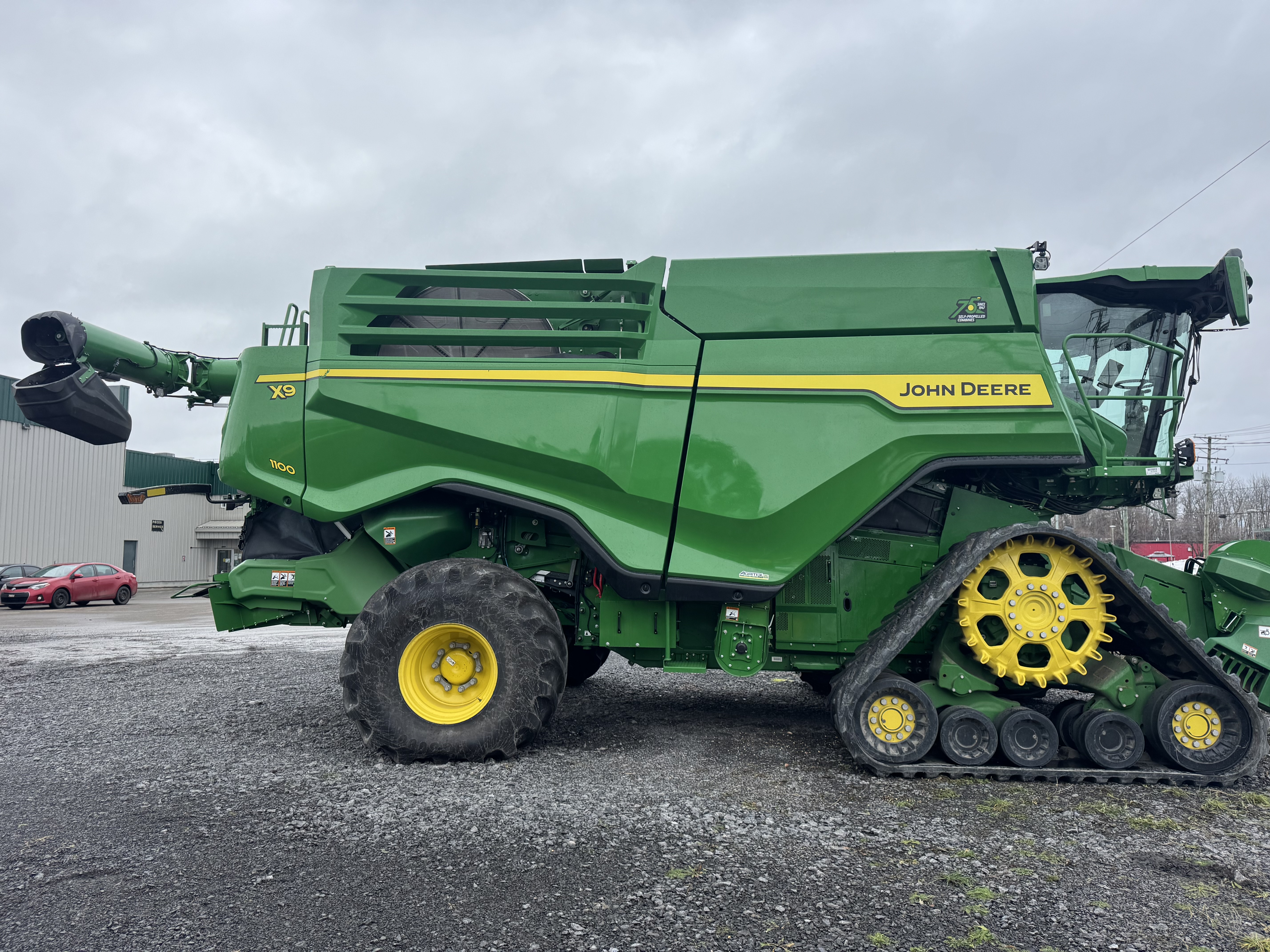 John Deere X9 1100 TRACK