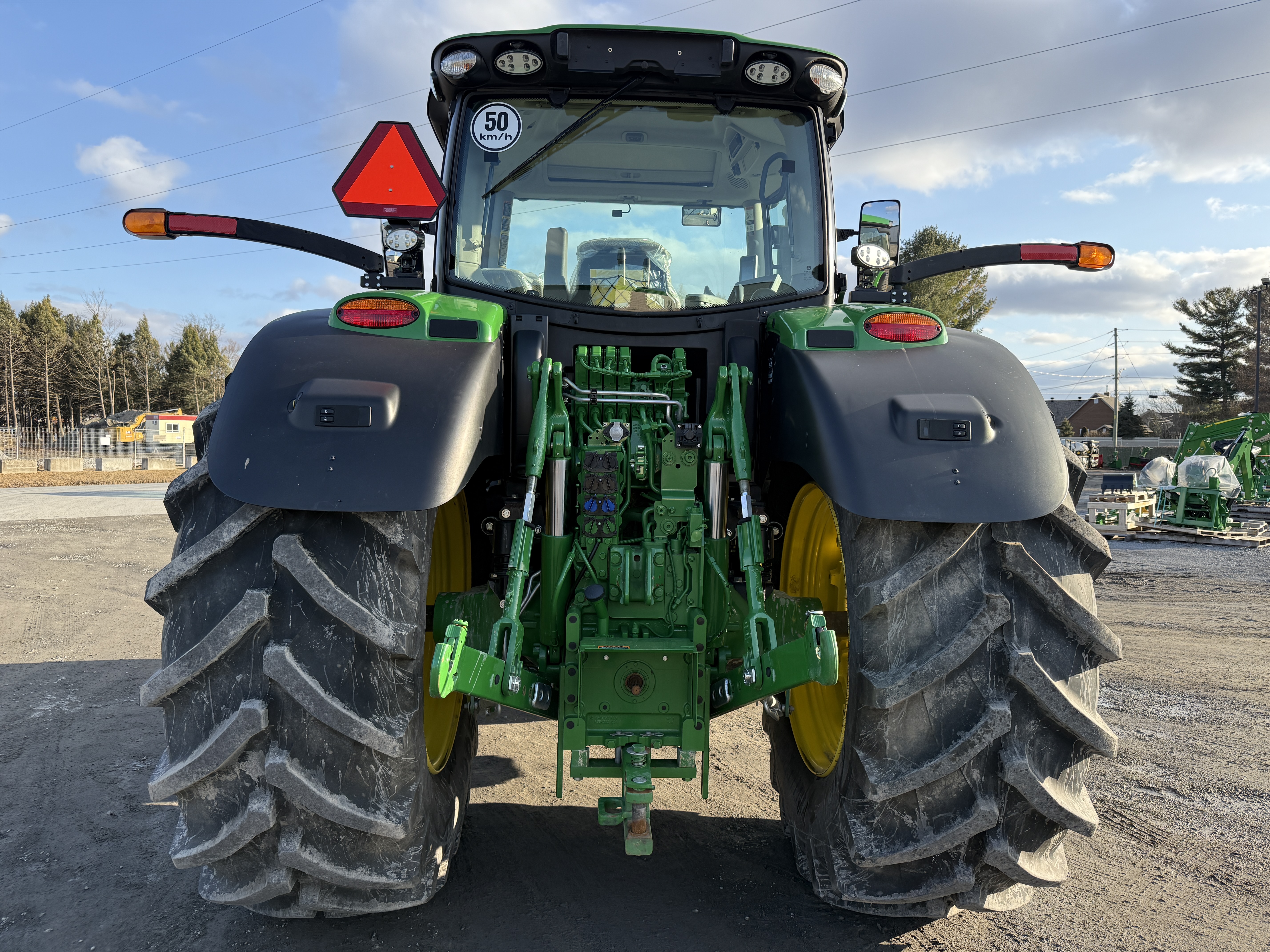 John Deere 6R 215 FRT HITCH PTO   