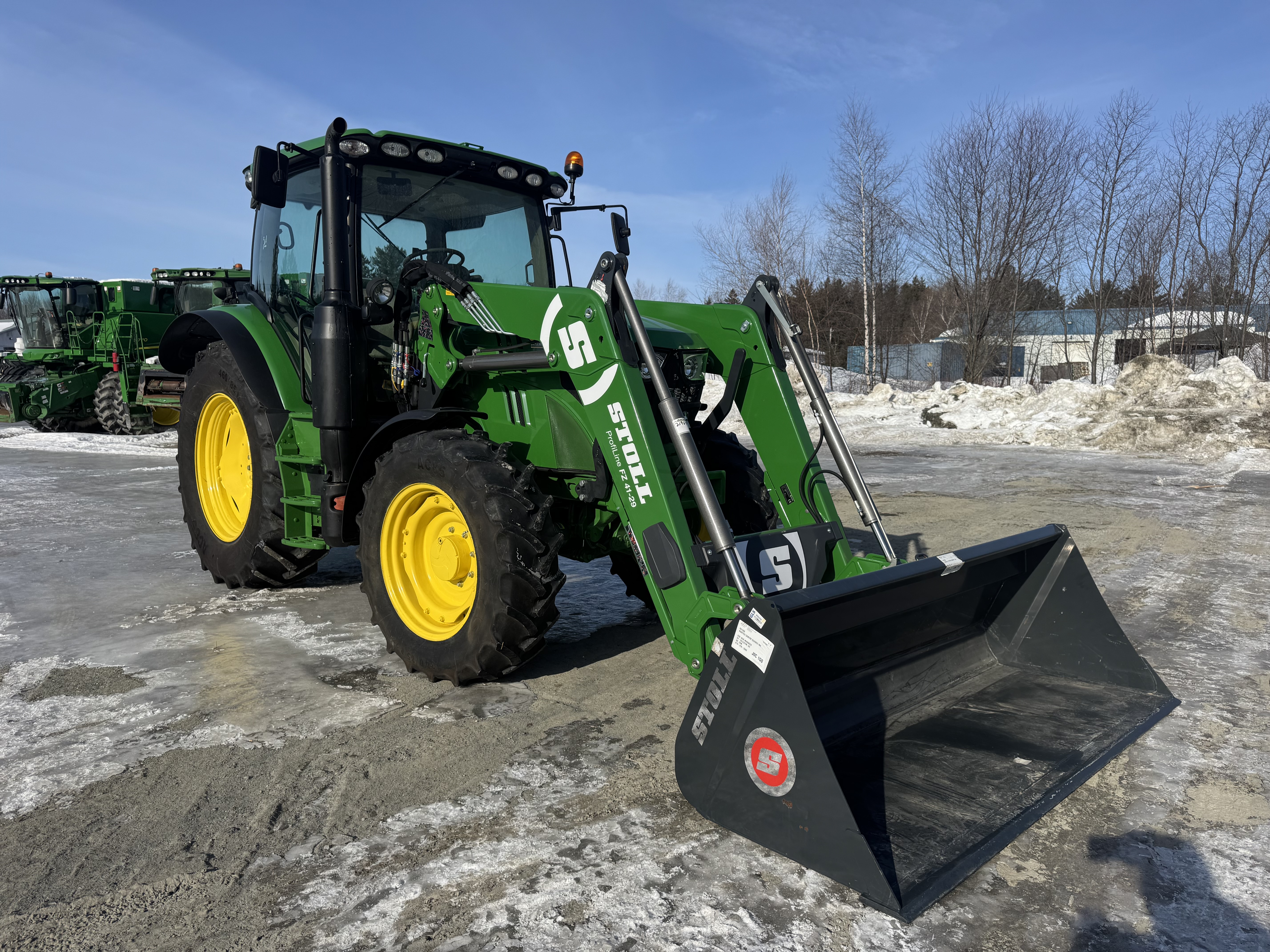 John Deere 6110R 